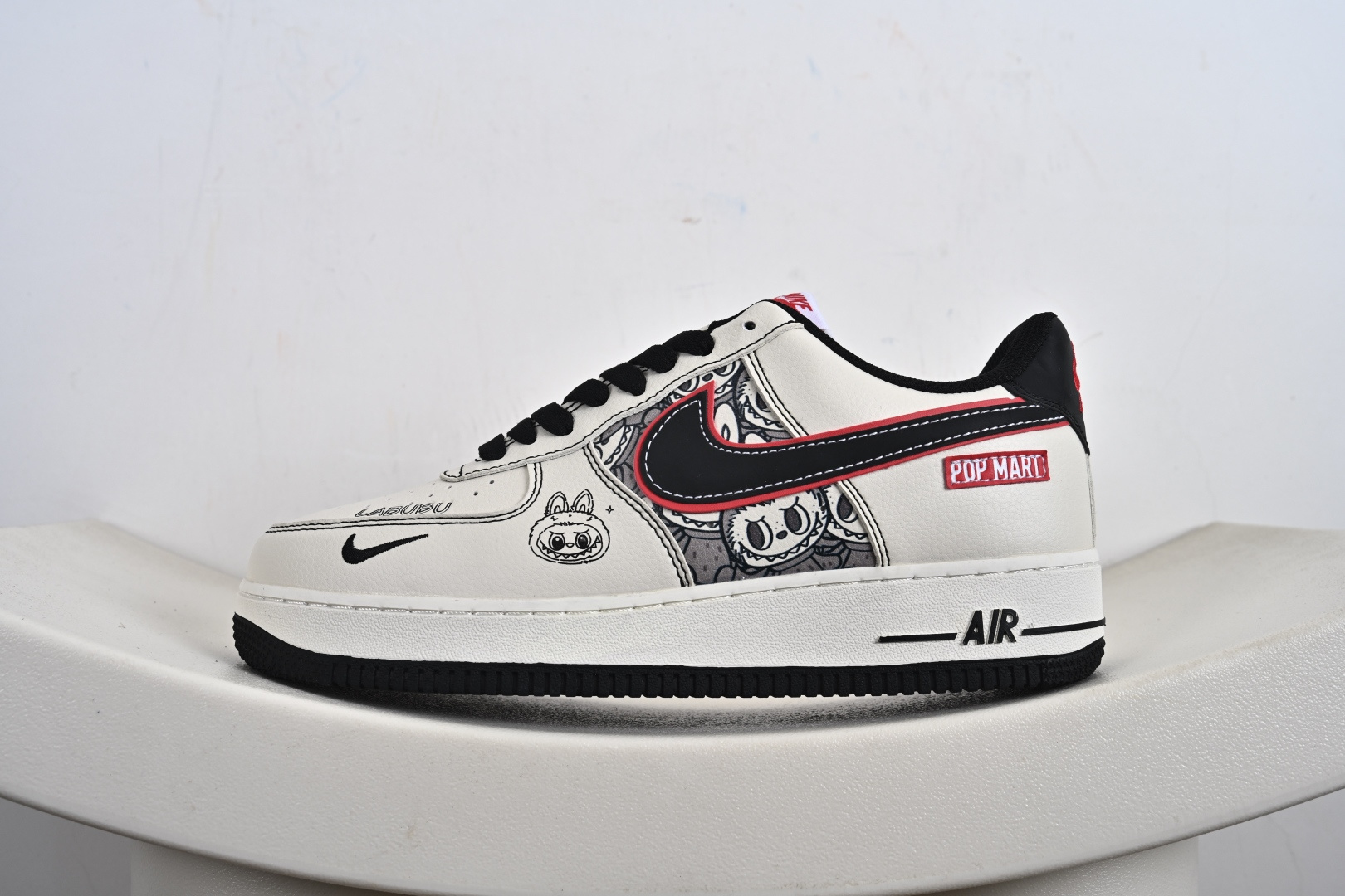 240 定制版 Nike Air Force 1 Low 泡泡玛特 labubu高端定制联名 HQ1688-001