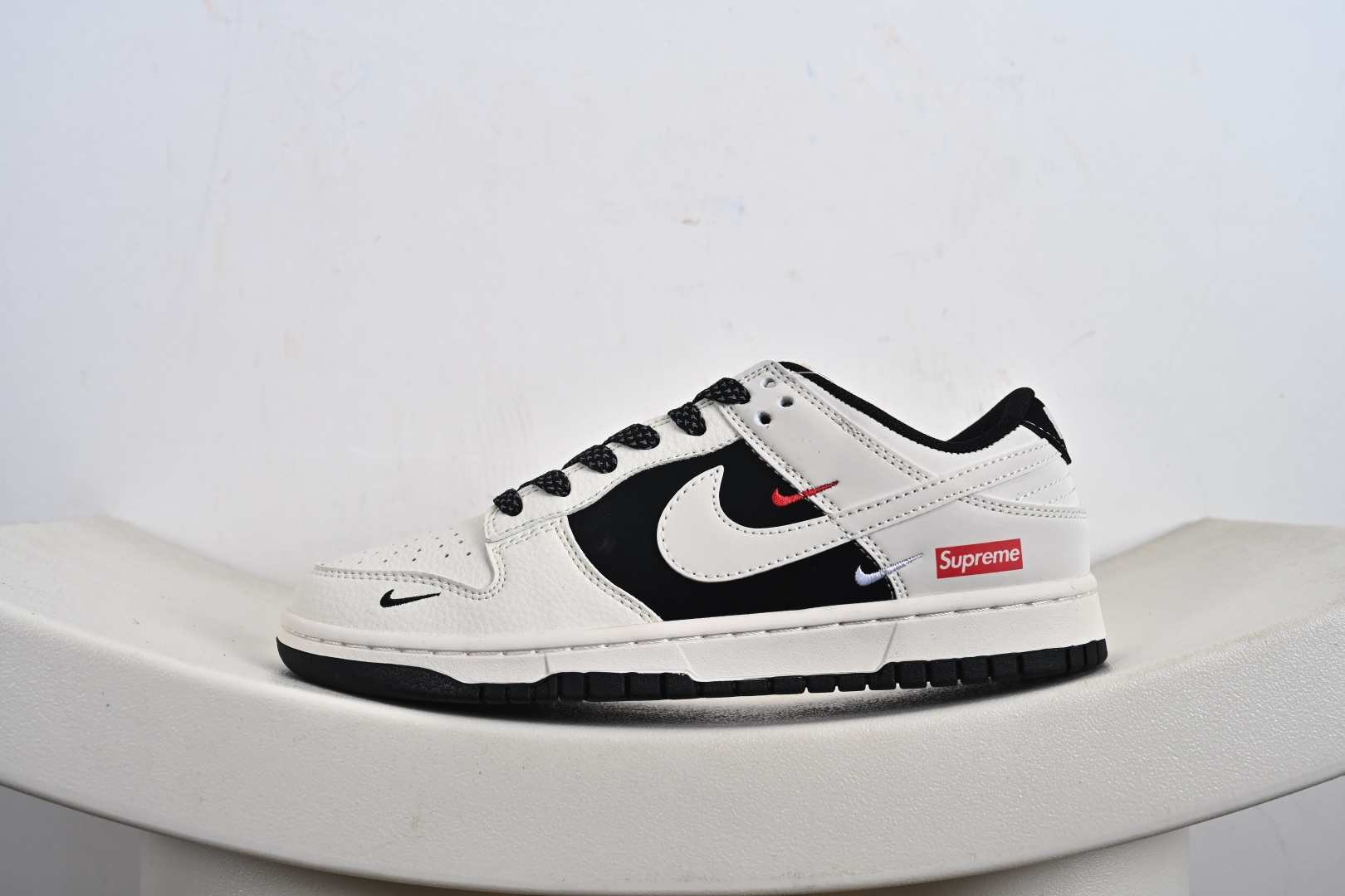 260 定制版 Nike SB Dunk Low Supreme联名 米黑拼接 周年高端定制 低帮休闲板鞋 JP1628-010