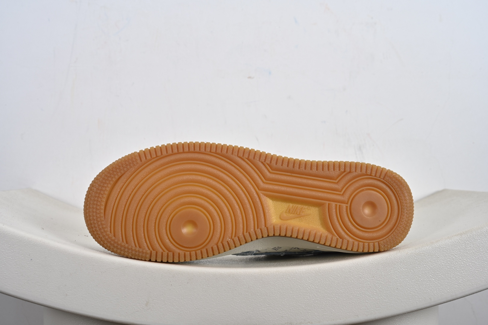 240 定制版 Nike Air Force 1'07 Low 李维斯 白浅蓝 空军一号低帮休闲板鞋 YF9511-814