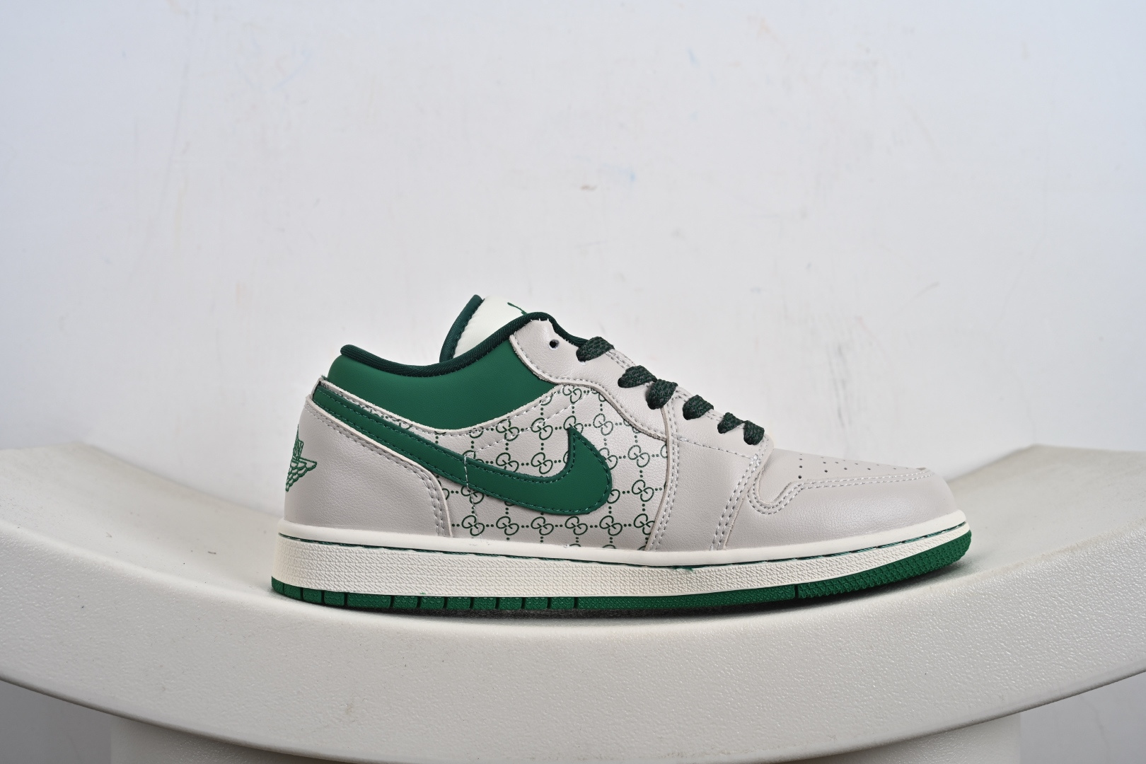 260 定制版 高端定制Air Jordan 1 Low AJ1 乔1 “古驰联名---米白灰绿古驰印花”高端定制 低帮复古篮球鞋 QD1988-001