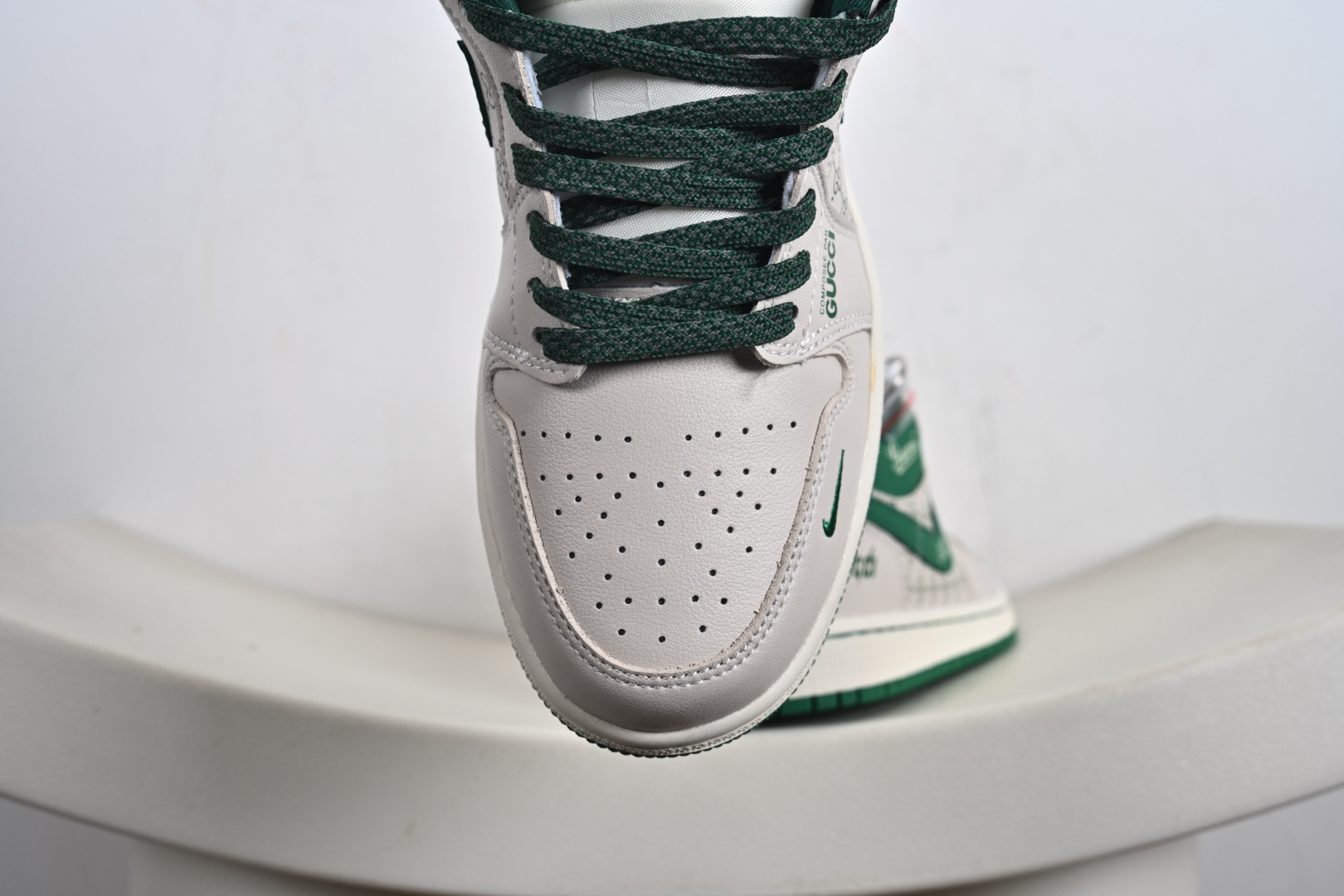 260 定制版 高端定制Air Jordan 1 Low AJ1 乔1 “古驰联名---米白灰绿古驰印花”高端定制 低帮复古篮球鞋 QD1988-001