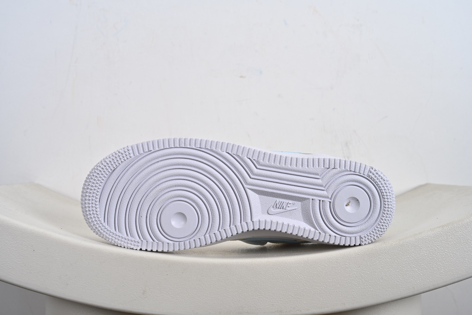 定制版 NIke Air Force 1 '07 Low 空军一号低帮 运动鞋 休闲鞋 ZH0316-111