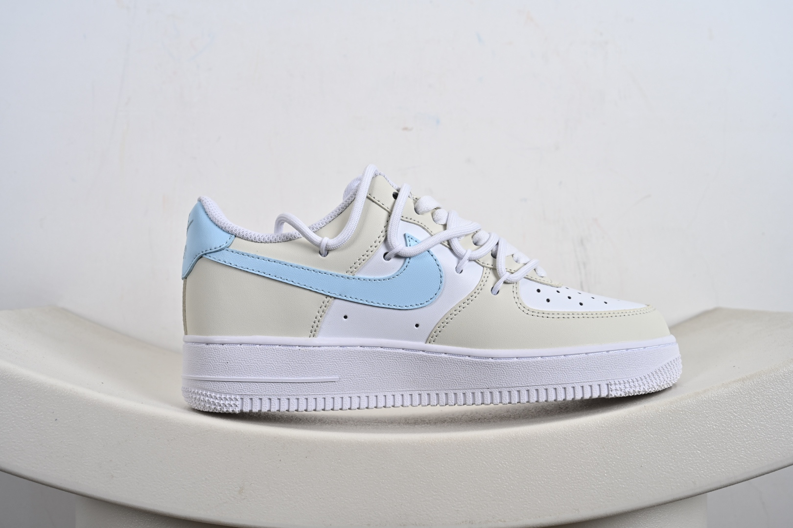 定制版 NIke Air Force 1 '07 Low 空军一号低帮 运动鞋 休闲鞋 ZH0316-111