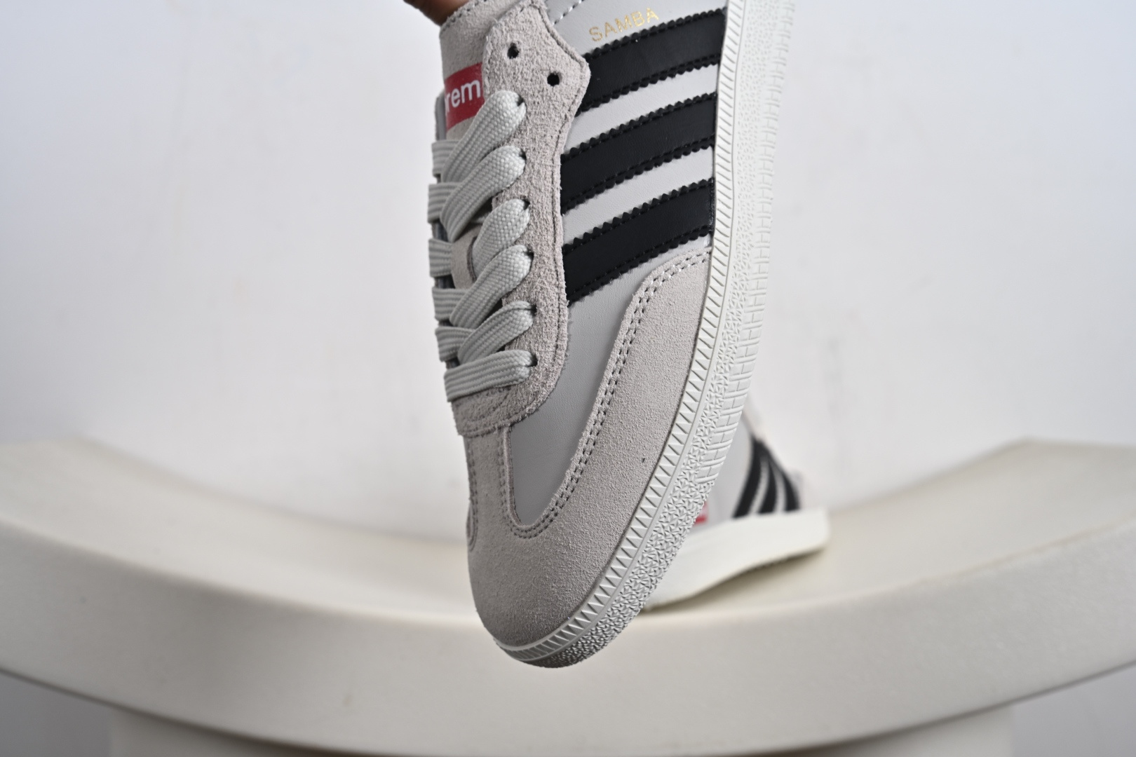 150 Adidas SAMBA 德训鞋 gucci联名款 高端定制桑巴系列 GJ75815 GJ75813 GJ75814-Chinese UA Cheap High Quatity Brand Clothes Bags handbags Sneakers wholesale wholesaler seller from China Factory suppliers Fashion Clothing Shoes best Quality Beautiful Price 150 Adidas SAMBA 德训鞋 gucci联名款 高端定制桑巴系列 GJ75815 GJ75813 GJ75814