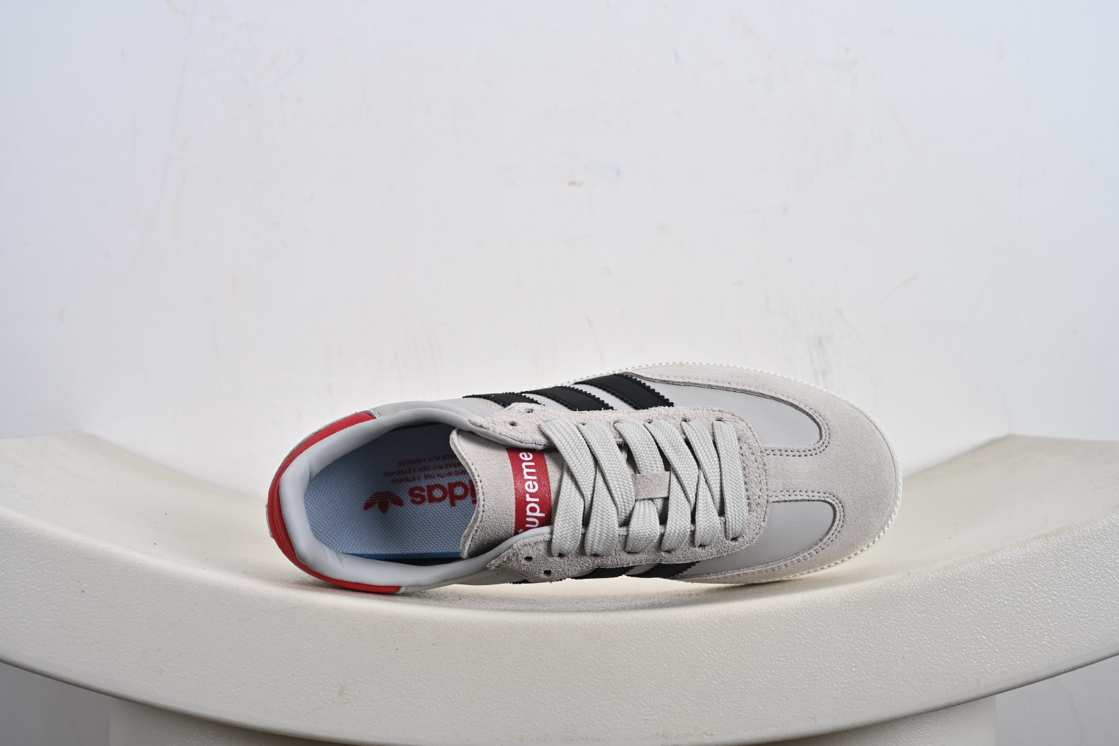 150 Adidas SAMBA 德训鞋 gucci联名款 高端定制桑巴系列 GJ75815 GJ75813 GJ75814-Chinese UA Cheap High Quatity Brand Clothes Bags handbags Sneakers wholesale wholesaler seller from China Factory suppliers Fashion Clothing Shoes best Quality Beautiful Price 150 Adidas SAMBA 德训鞋 gucci联名款 高端定制桑巴系列 GJ75815 GJ75813 GJ75814