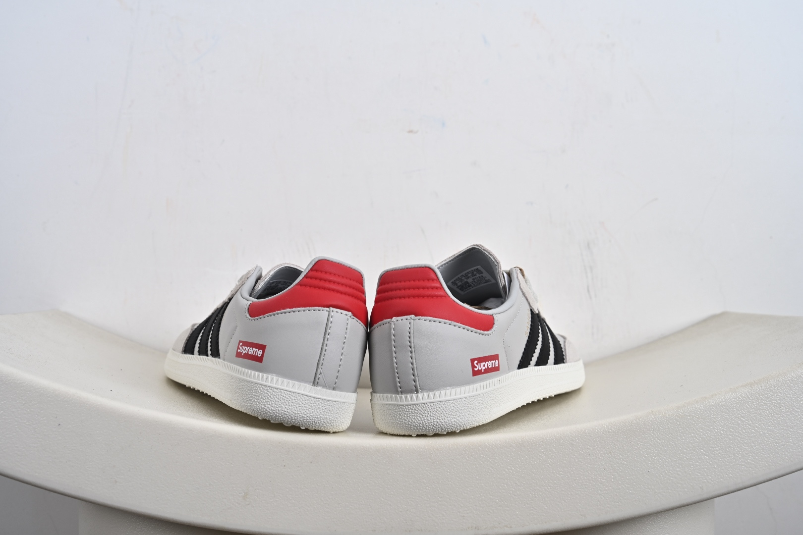 150 Adidas SAMBA 德训鞋 gucci联名款 高端定制桑巴系列 GJ75815 GJ75813 GJ75814-Chinese UA Cheap High Quatity Brand Clothes Bags handbags Sneakers wholesale wholesaler seller from China Factory suppliers Fashion Clothing Shoes best Quality Beautiful Price 150 Adidas SAMBA 德训鞋 gucci联名款 高端定制桑巴系列 GJ75815 GJ75813 GJ75814
