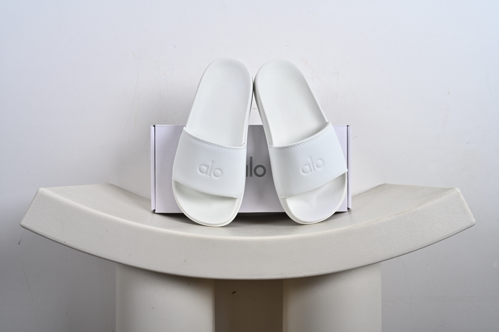 alo yoga Unisex It 舒适柔软 防滑防磨一字拖鞋 男女同款 A0669U A0669U A0669U-WHITE