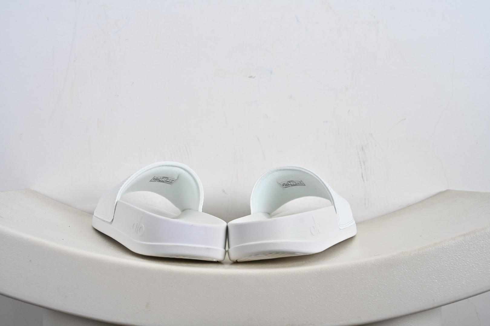alo yoga Unisex It 舒适柔软 防滑防磨一字拖鞋 男女同款 A0669U A0669U A0669U-WHITE