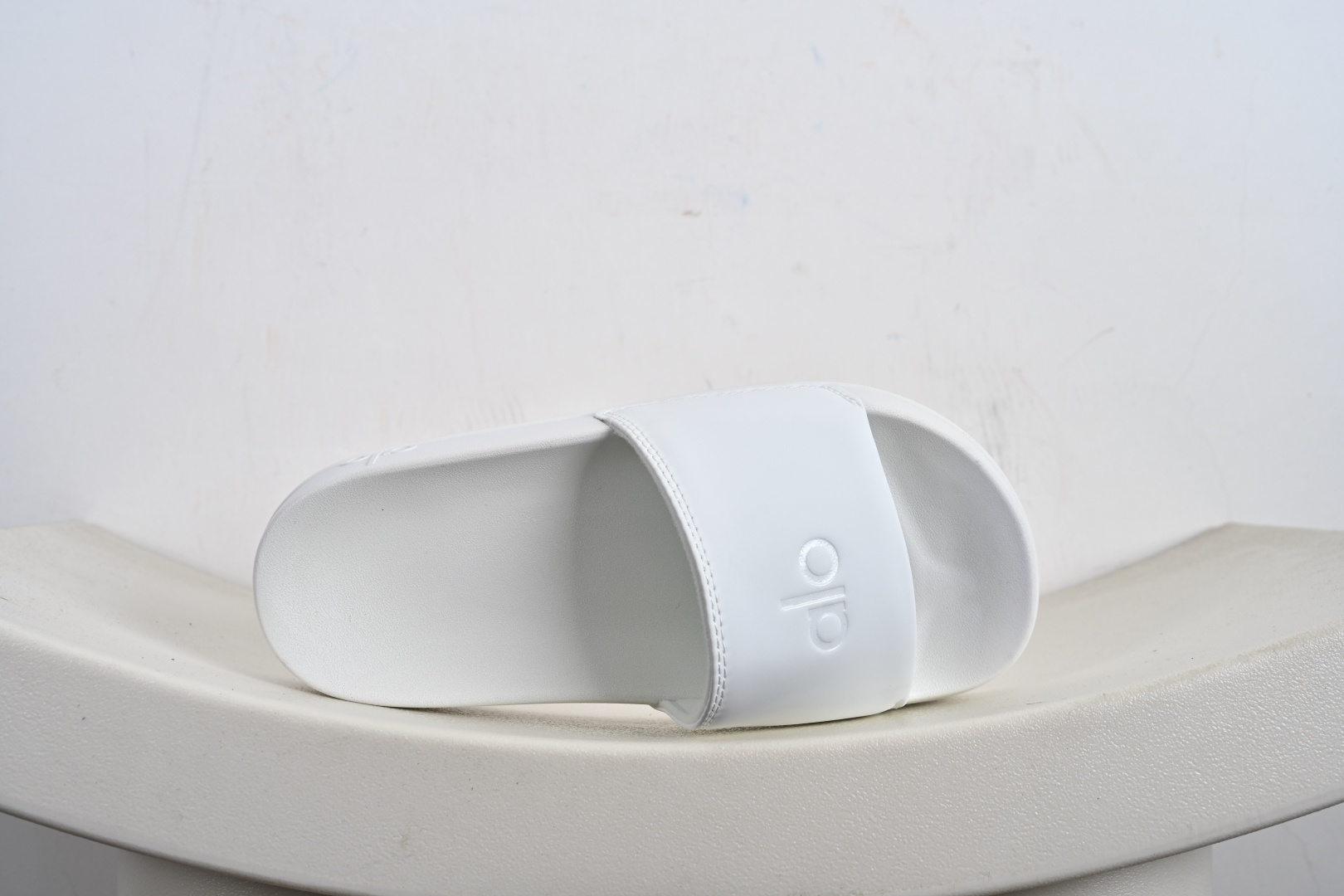 alo yoga Unisex It 舒适柔软 防滑防磨一字拖鞋 男女同款 A0669U A0669U A0669U-WHITE