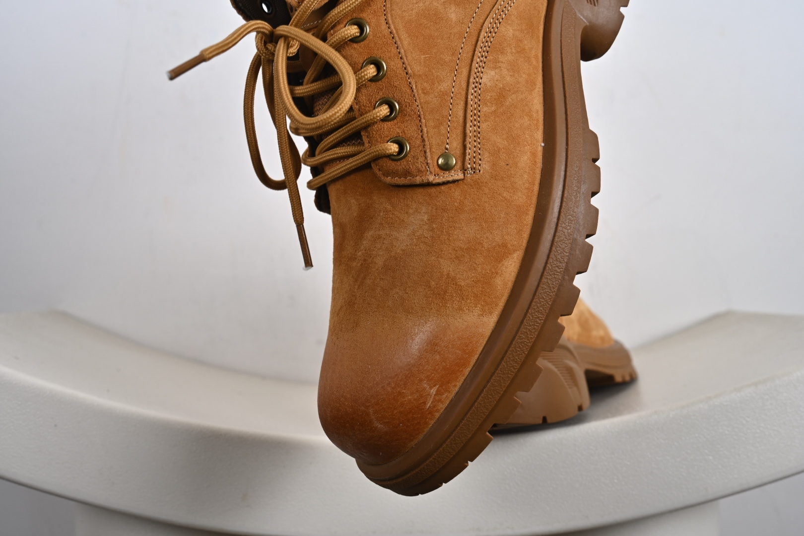 240 Cat 卡特 P721913 客制款 工装鞋 面料采用磨砂牛皮