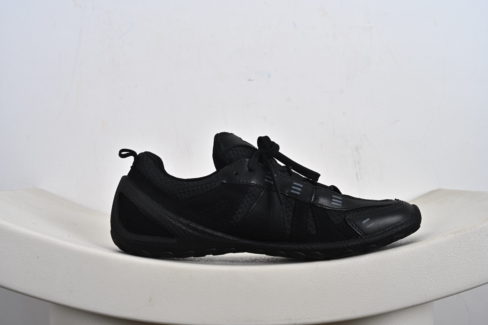 280 ECCO 爱步运动鞋 25年新款户外薄底赤足鞋休闲鞋 802434 健步轻巧百搭