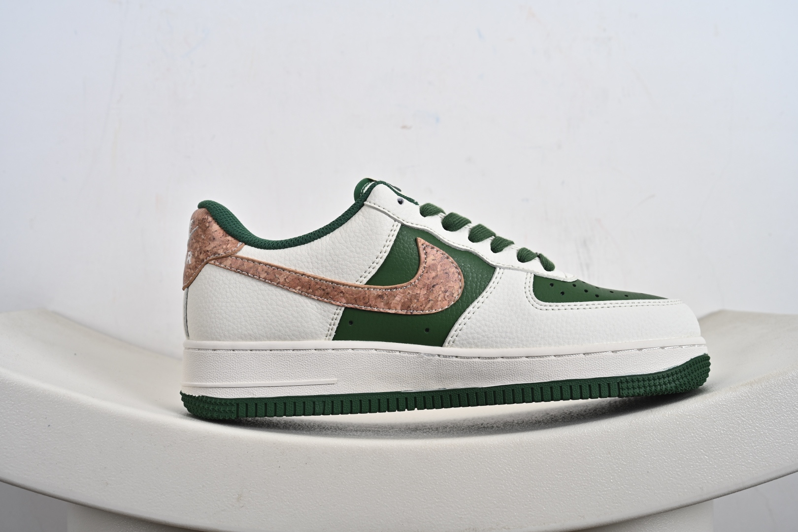 NIke Air Force 1 '07 Low “石头岛联名——米绿花卉”空军一号 低帮 运动鞋 休闲鞋 JP8028-010