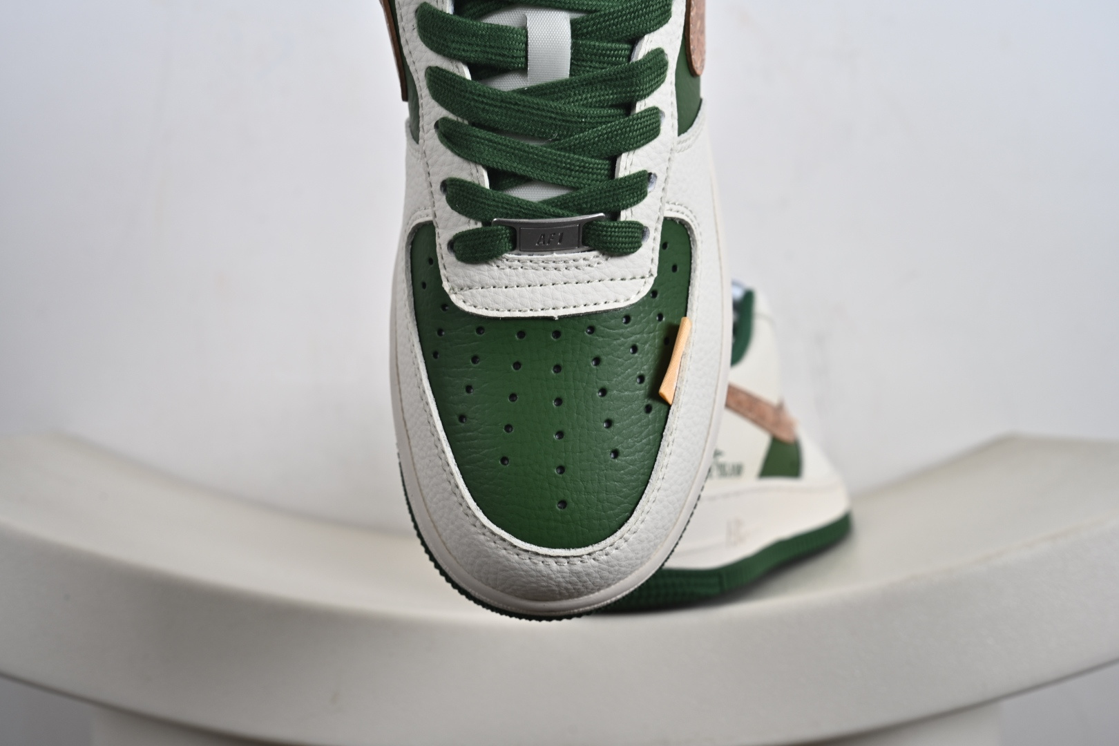 NIke Air Force 1 '07 Low “石头岛联名——米绿花卉”空军一号 低帮 运动鞋 休闲鞋 JP8028-010