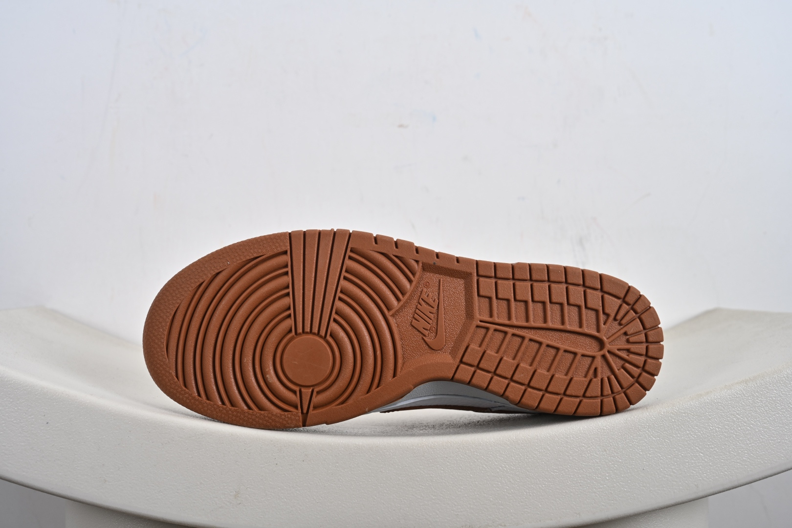 260 定制版 Nike SB Dunk Low LV联名 白灰棕蓝 周年高端定制 低帮休闲板鞋 SC0601-474