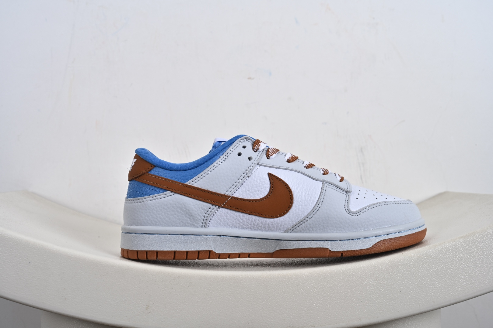 260 定制版 Nike SB Dunk Low LV联名 白灰棕蓝 周年高端定制 低帮休闲板鞋 SC0601-474