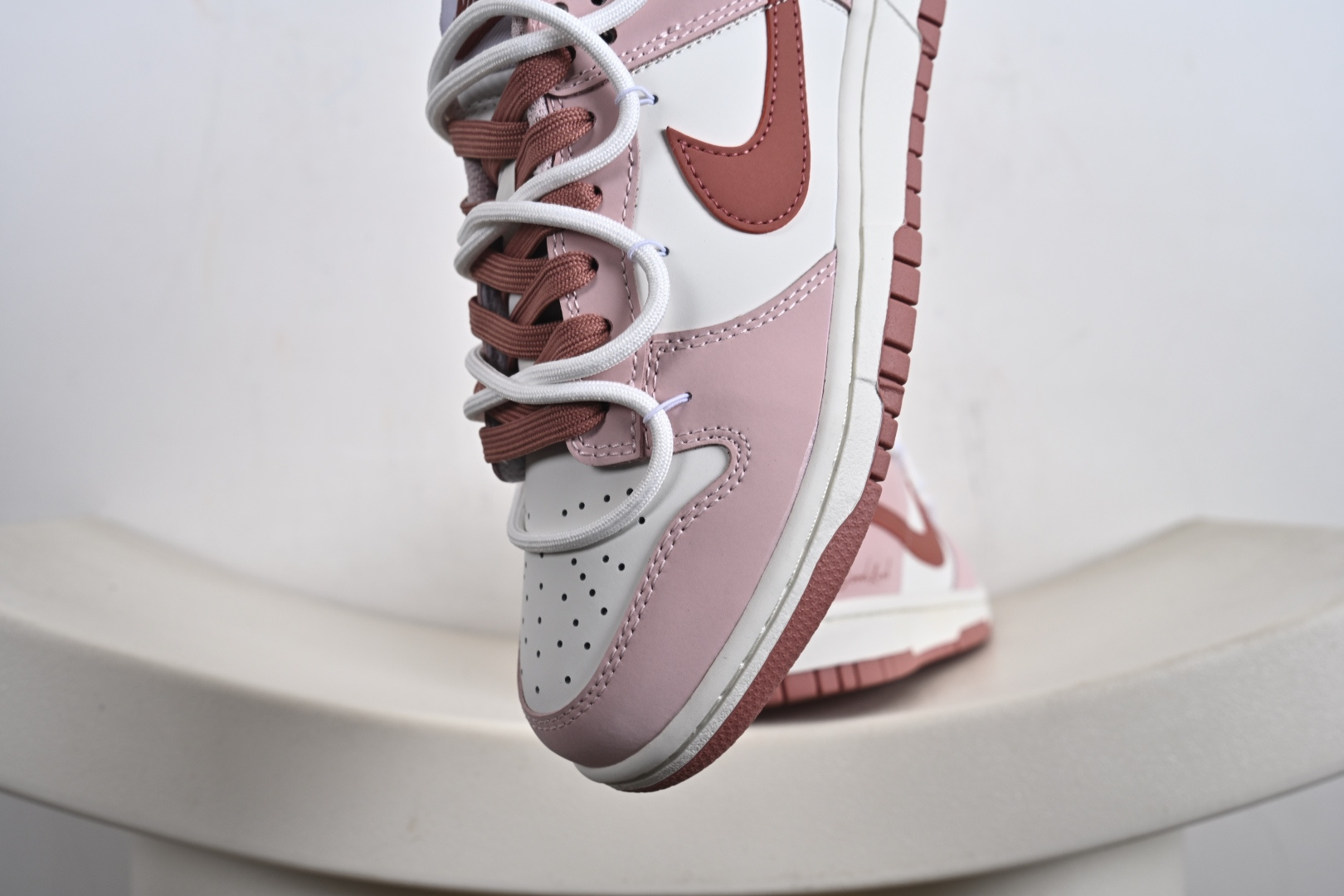 260 Nike SB Dunk Low 周年高端定制 低帮休闲板鞋 PC0528-105-Chinese UA Cheap High Quatity Brand Clothes Bags handbags Sneakers wholesale wholesaler seller from China Factory suppliers Fashion Clothing Shoes best Quality Beautiful Price 260 Nike SB Dunk Low 周年高端定制 低帮休闲板鞋 PC0528-105