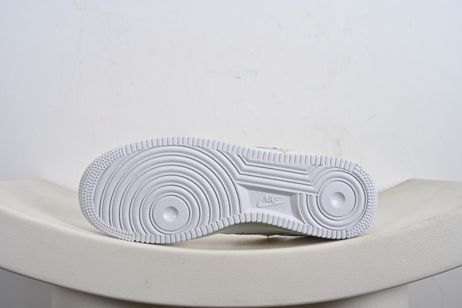 240 手绘涂鸦“摩羯座”十二星座系列 Nike Air Force 1 “Capricorn”空军一号定制板鞋 1222119-Chinese UA Cheap High Quatity Brand Clothes Bags handbags Sneakers wholesale wholesaler seller from China Factory suppliers Fashion Clothing Shoes best Quality Beautiful Price 240 手绘涂鸦“摩羯座”十二星座系列 Nike Air Force 1 “Capricorn”空军一号定制板鞋 1222119