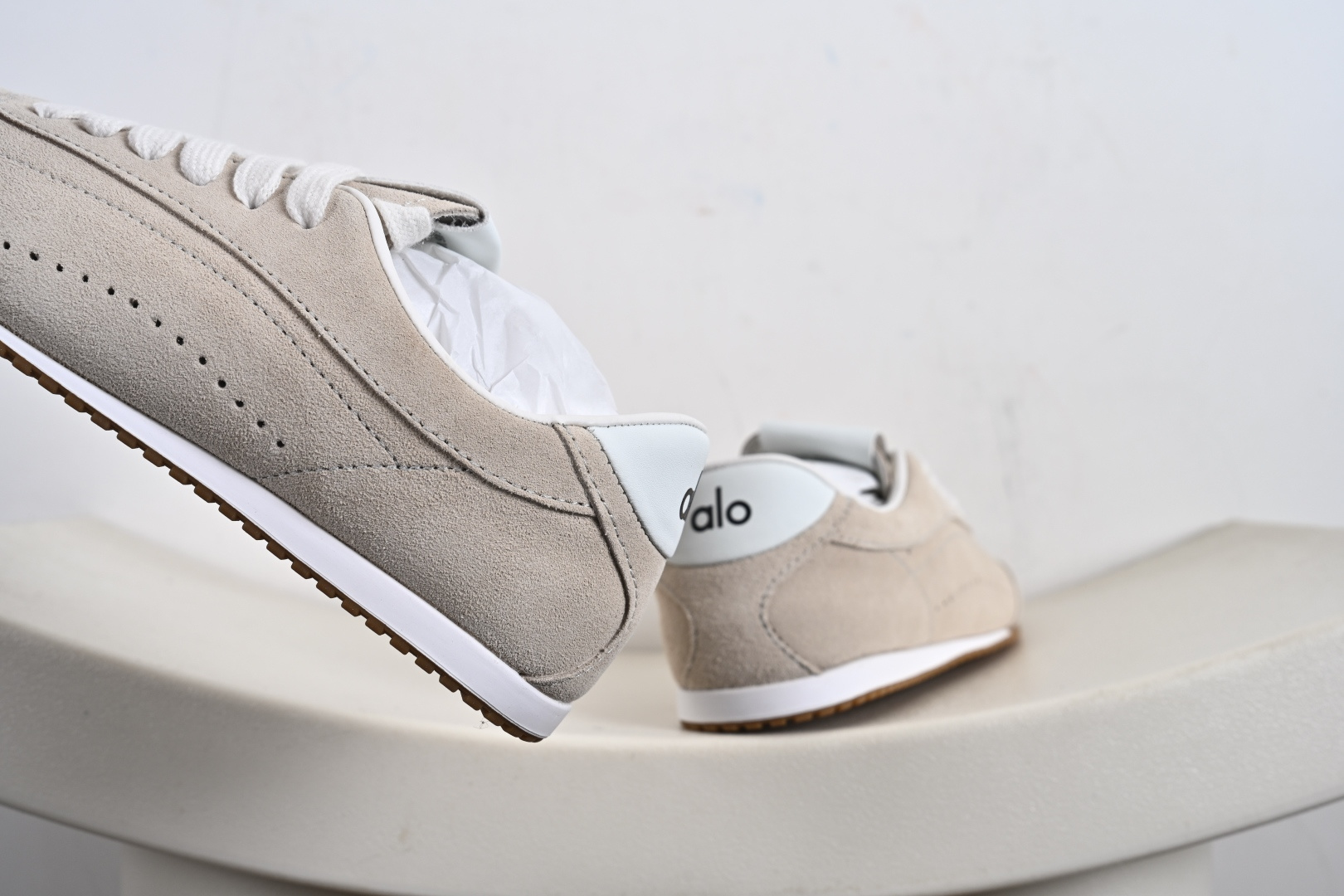 190 Alo Yoga Sunset Sneaker 徳训生活休闲鞋 A0891U-Chinese UA Cheap High Quatity Brand Clothes Bags handbags Sneakers wholesale wholesaler seller from China Factory suppliers Fashion Clothing Shoes best Quality Beautiful Price 190 Alo Yoga Sunset Sneaker 徳训生活休闲鞋 A0891U