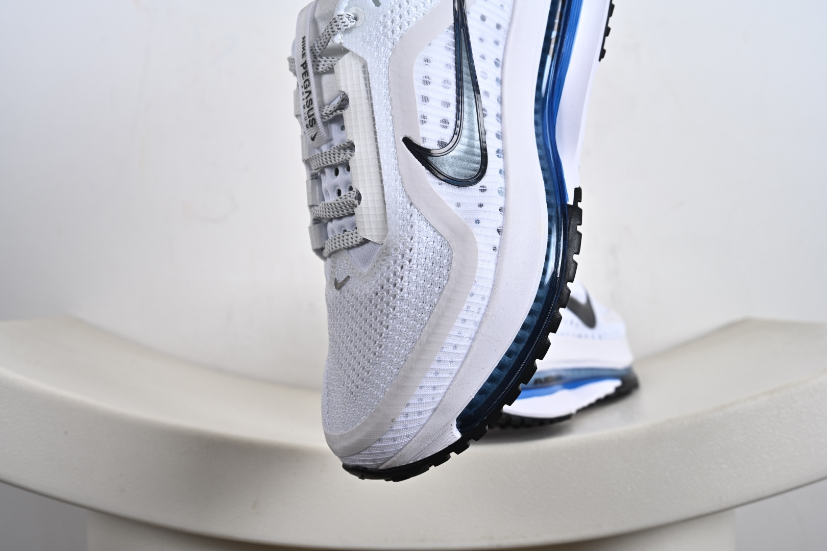 220 Nike Air Zoom Pegasus Premium 耐克 新款气垫缓震休闲跑步鞋 HQ2592-104-Chinese UA Cheap High Quatity Brand Clothes Bags handbags Sneakers wholesale wholesaler seller from China Factory suppliers Fashion Clothing Shoes best Quality Beautiful Price 220 Nike Air Zoom Pegasus Premium 耐克 新款气垫缓震休闲跑步鞋 HQ2592-104