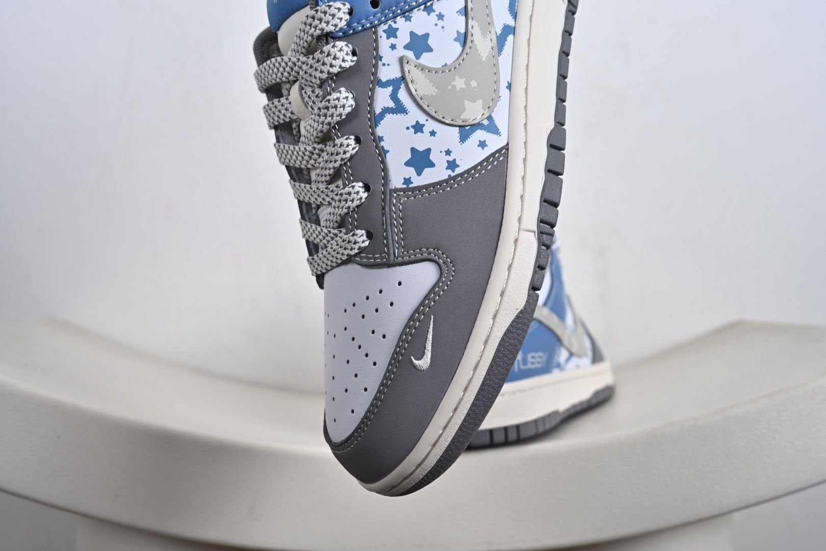 NIKE Dunk Low RETRO 联名款 HS2506-233-莆田鞋,莆田鞋货源,高仿鞋,高仿鞋货源,安福档口,莆田高仿鞋,莆田鞋批发,高仿鞋批发,莆田高仿运动鞋,高仿运动鞋,莆田运动鞋 NIKE Dunk Low RETRO 联名款 HS2506-233