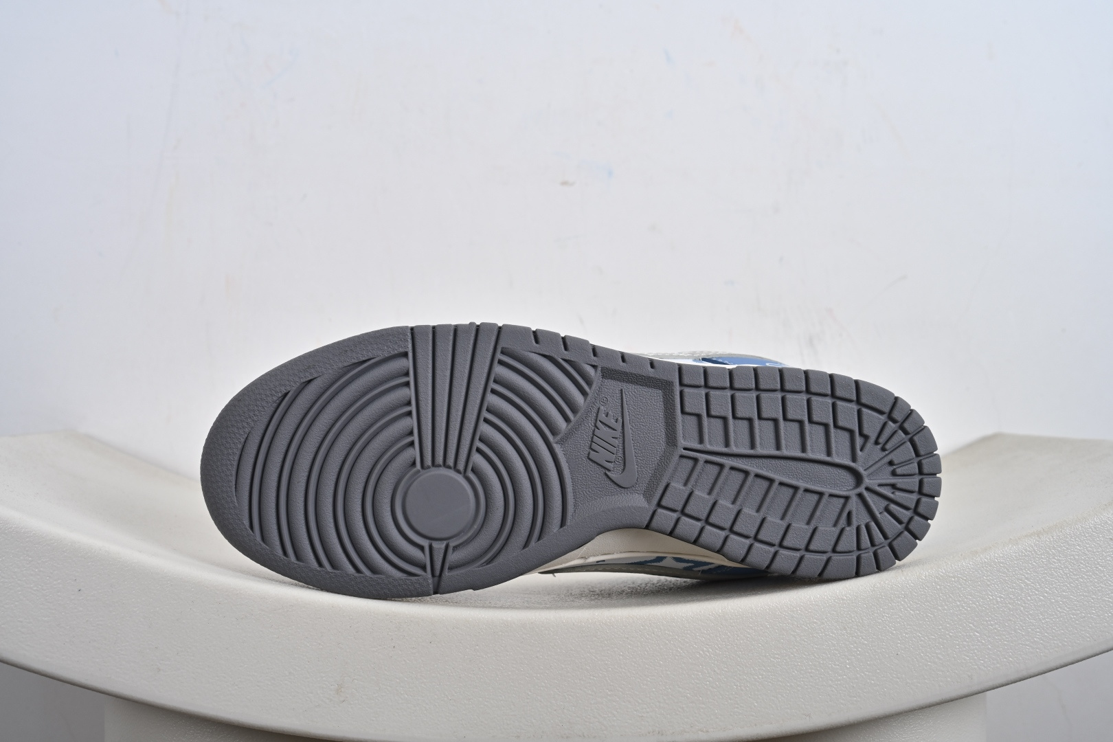 NIKE Dunk Low RETRO 联名款 HS2506-233-莆田鞋,莆田鞋货源,高仿鞋,高仿鞋货源,安福档口,莆田高仿鞋,莆田鞋批发,高仿鞋批发,莆田高仿运动鞋,高仿运动鞋,莆田运动鞋 NIKE Dunk Low RETRO 联名款 HS2506-233