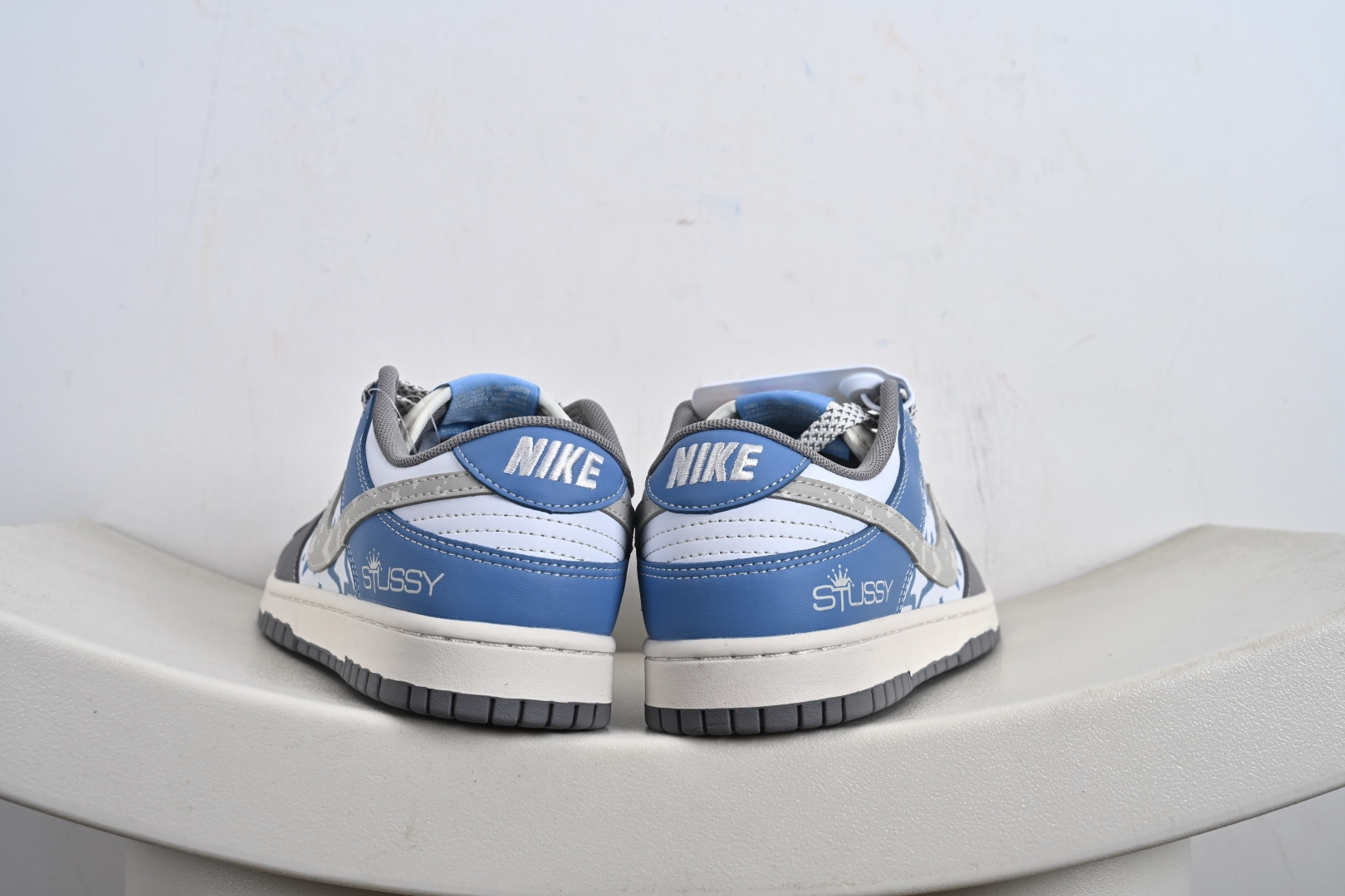 NIKE Dunk Low RETRO 联名款 HS2506-233-莆田鞋,莆田鞋货源,高仿鞋,高仿鞋货源,安福档口,莆田高仿鞋,莆田鞋批发,高仿鞋批发,莆田高仿运动鞋,高仿运动鞋,莆田运动鞋 NIKE Dunk Low RETRO 联名款 HS2506-233