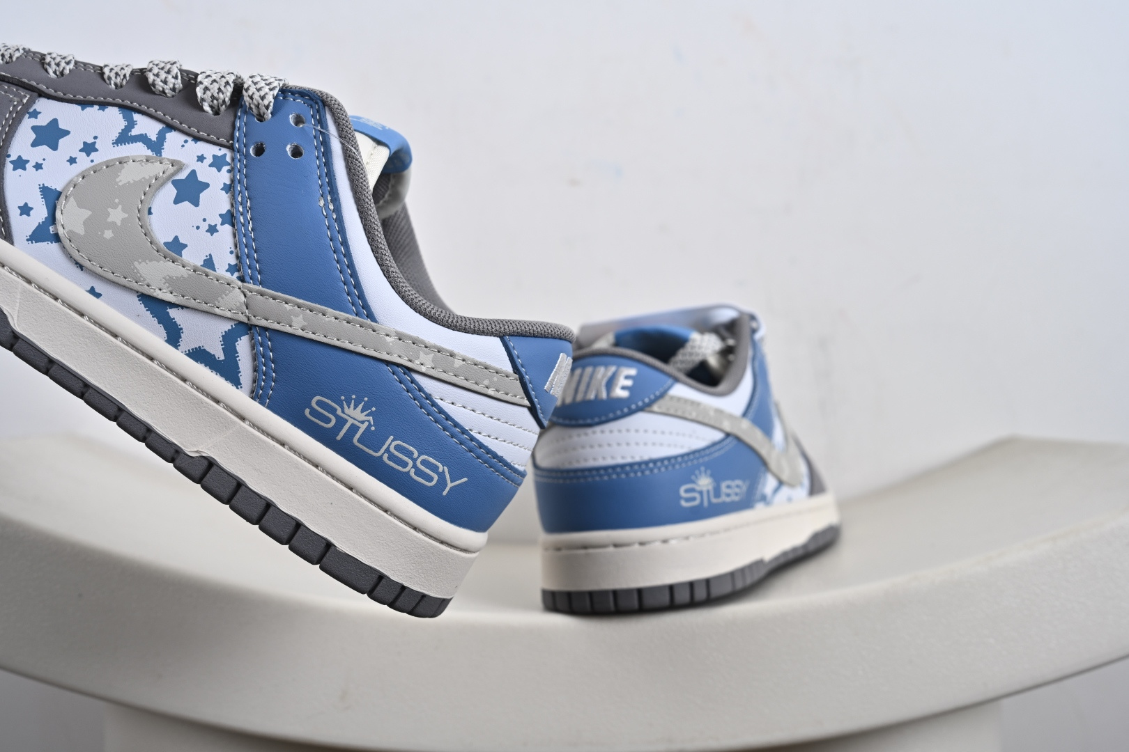 NIKE Dunk Low RETRO 联名款 HS2506-233-莆田鞋,莆田鞋货源,高仿鞋,高仿鞋货源,安福档口,莆田高仿鞋,莆田鞋批发,高仿鞋批发,莆田高仿运动鞋,高仿运动鞋,莆田运动鞋 NIKE Dunk Low RETRO 联名款 HS2506-233