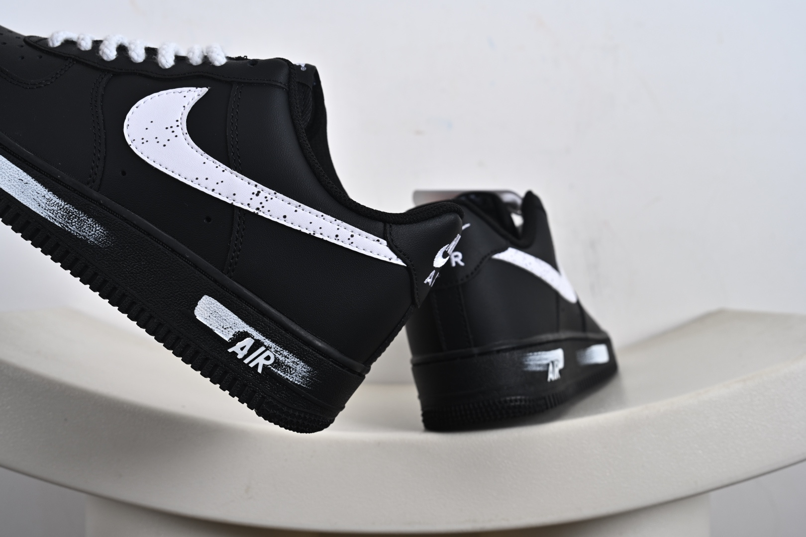 240 定制版Nike Air Force 1 Low’07 空军一号低帮休闲板鞋 ZH0316-110