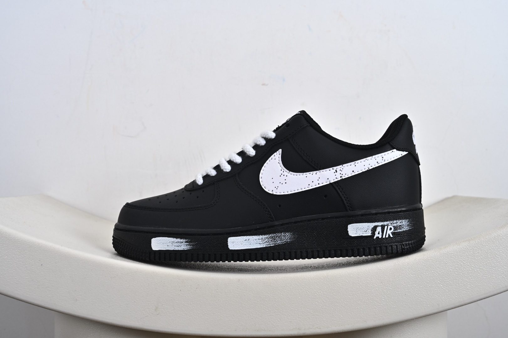240 定制版Nike Air Force 1 Low’07 空军一号低帮休闲板鞋 ZH0316-110