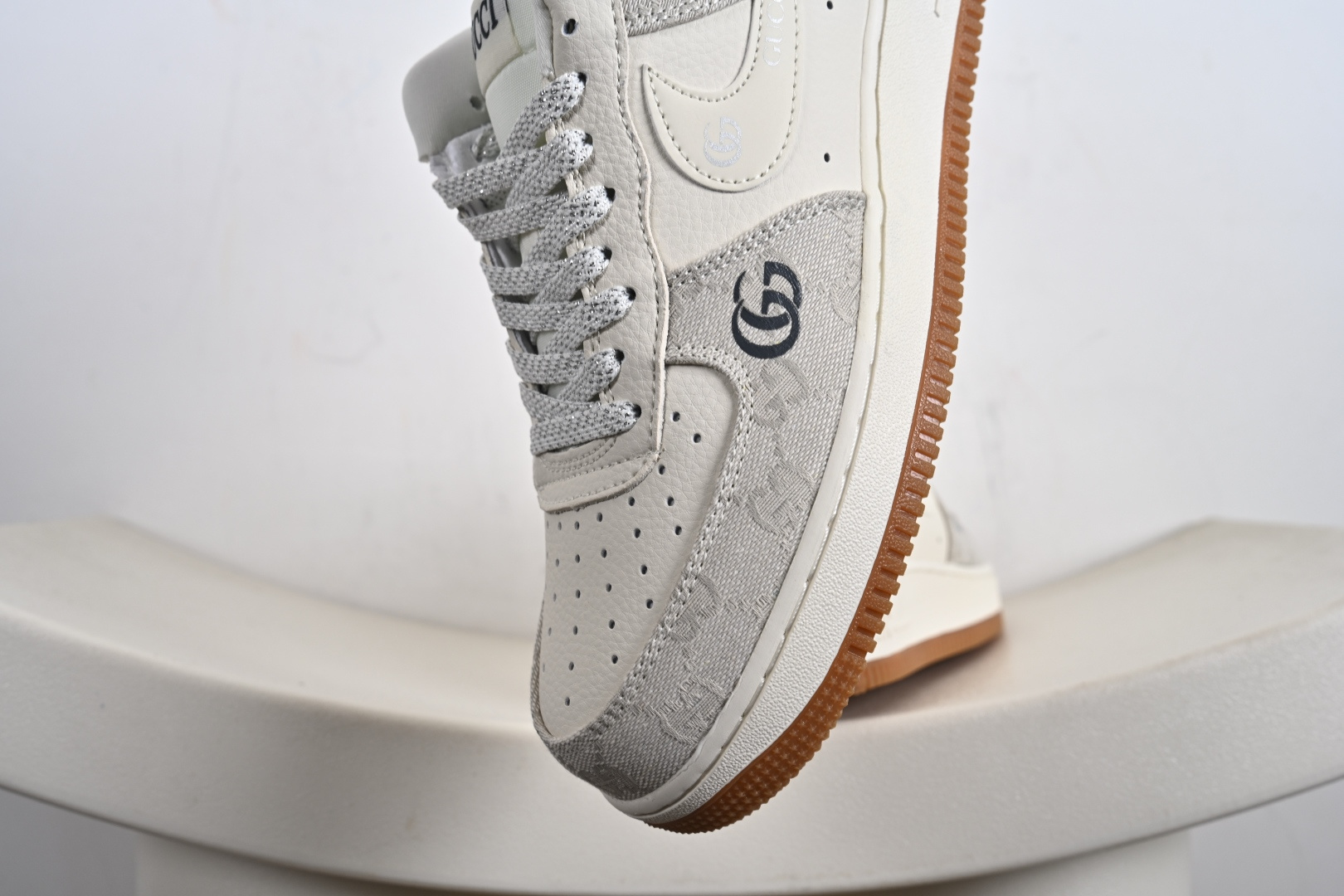 240 定制版 NK Air Force 1 '07 Low × GU高端定制联名空军一号低帮 运动鞋 DK0188-084