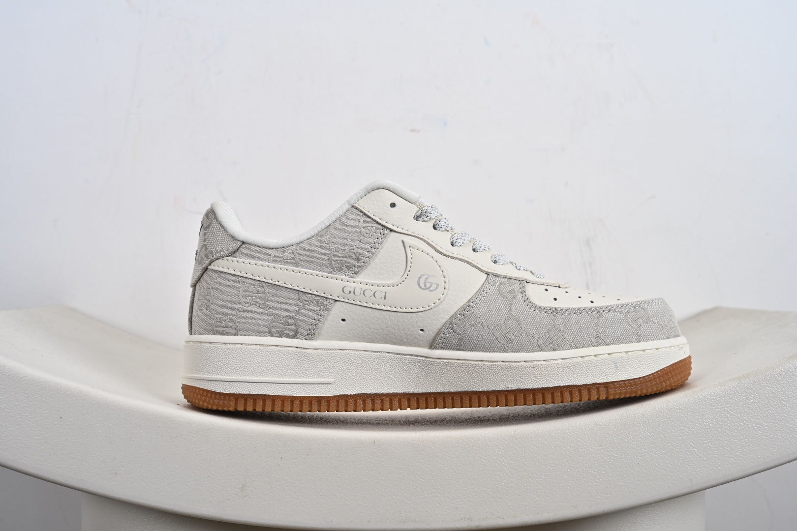 240 定制版 NK Air Force 1 '07 Low × GU高端定制联名空军一号低帮 运动鞋 DK0188-084