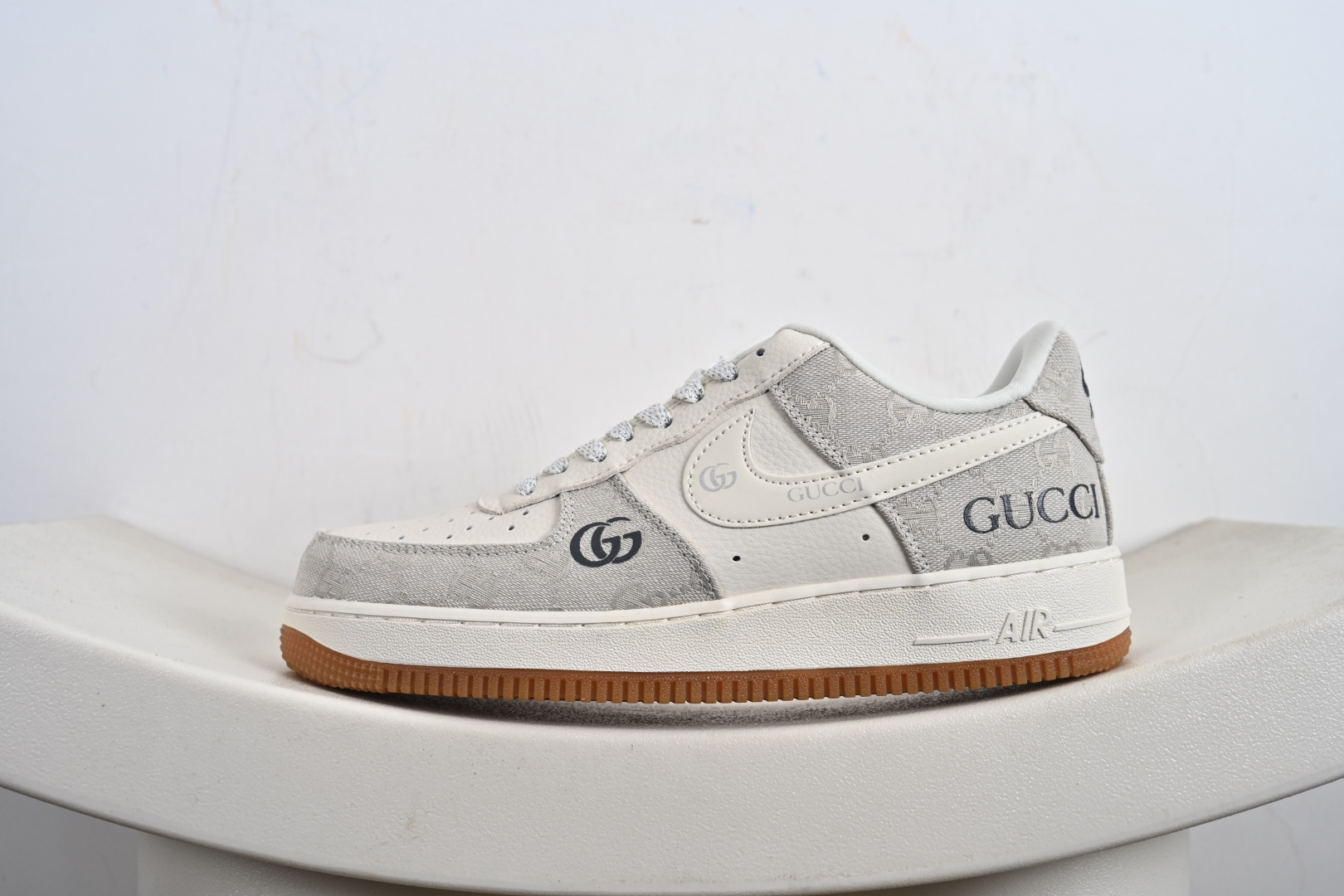 240 定制版 NK Air Force 1 '07 Low × GU高端定制联名空军一号低帮 运动鞋 DK0188-084