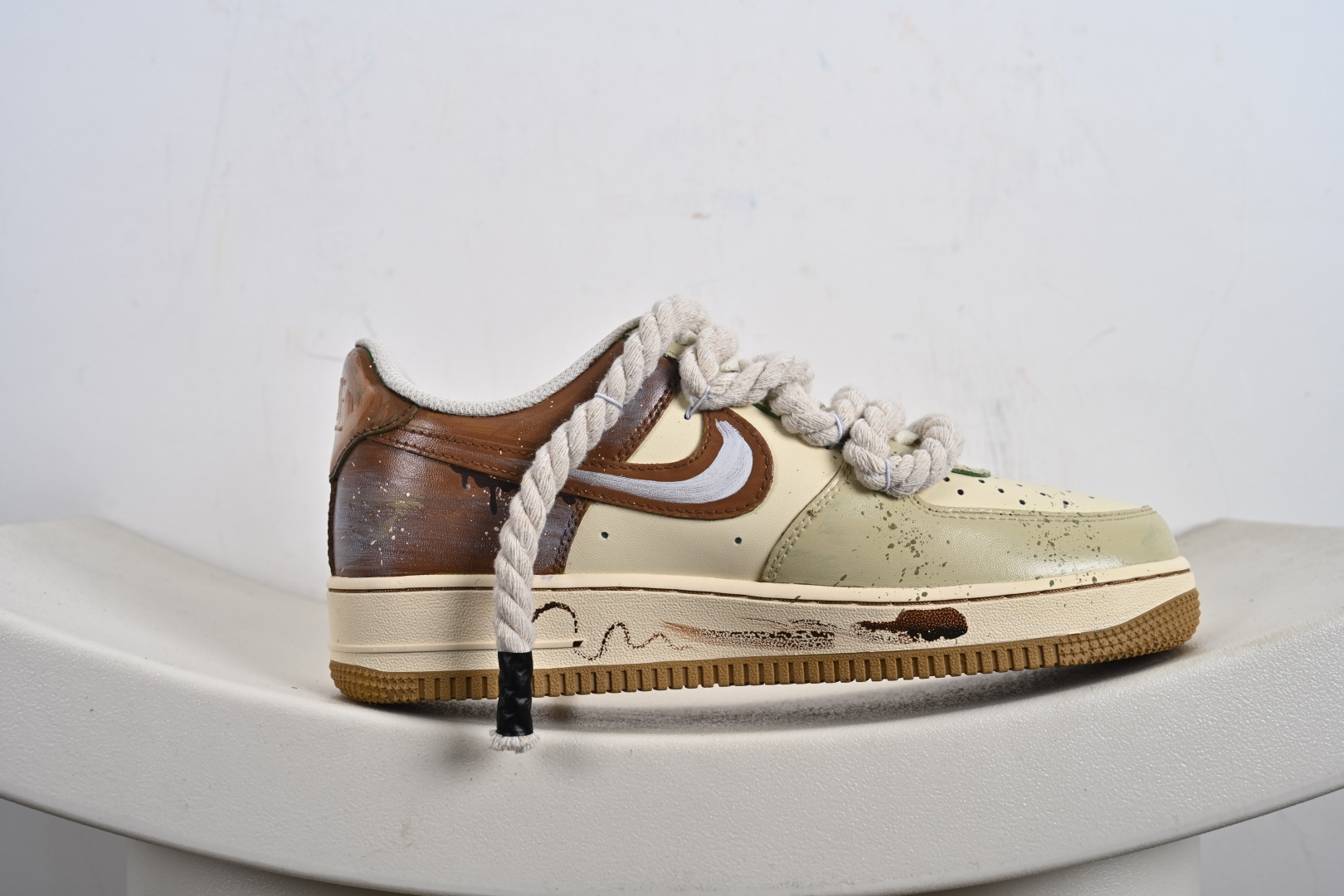 240 定制版 NK Air Force 1 '07 Low 空军一号低帮 运动鞋 休闲鞋 XL2321-666