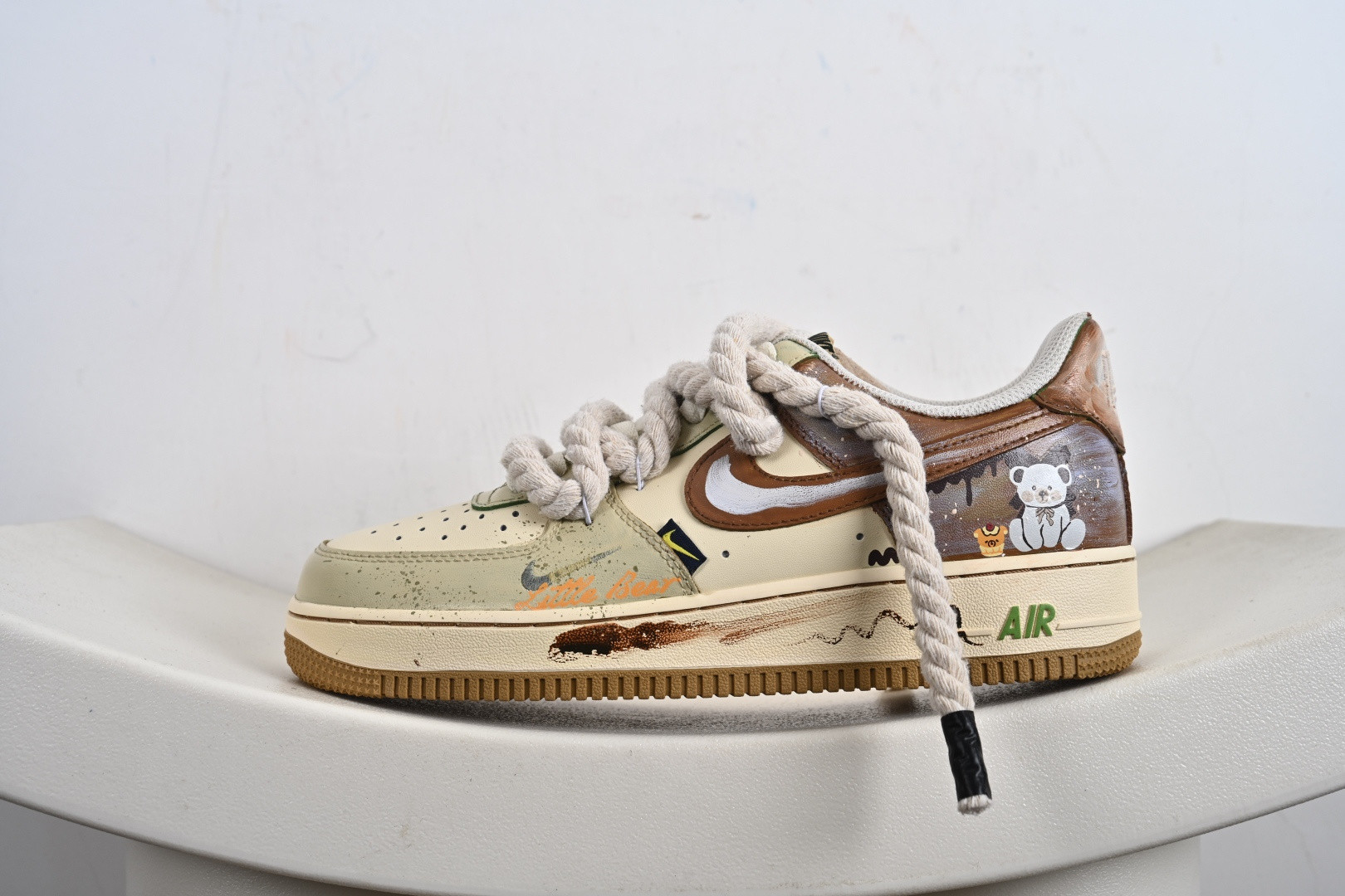 240 定制版 NK Air Force 1 '07 Low 空军一号低帮 运动鞋 休闲鞋 XL2321-666