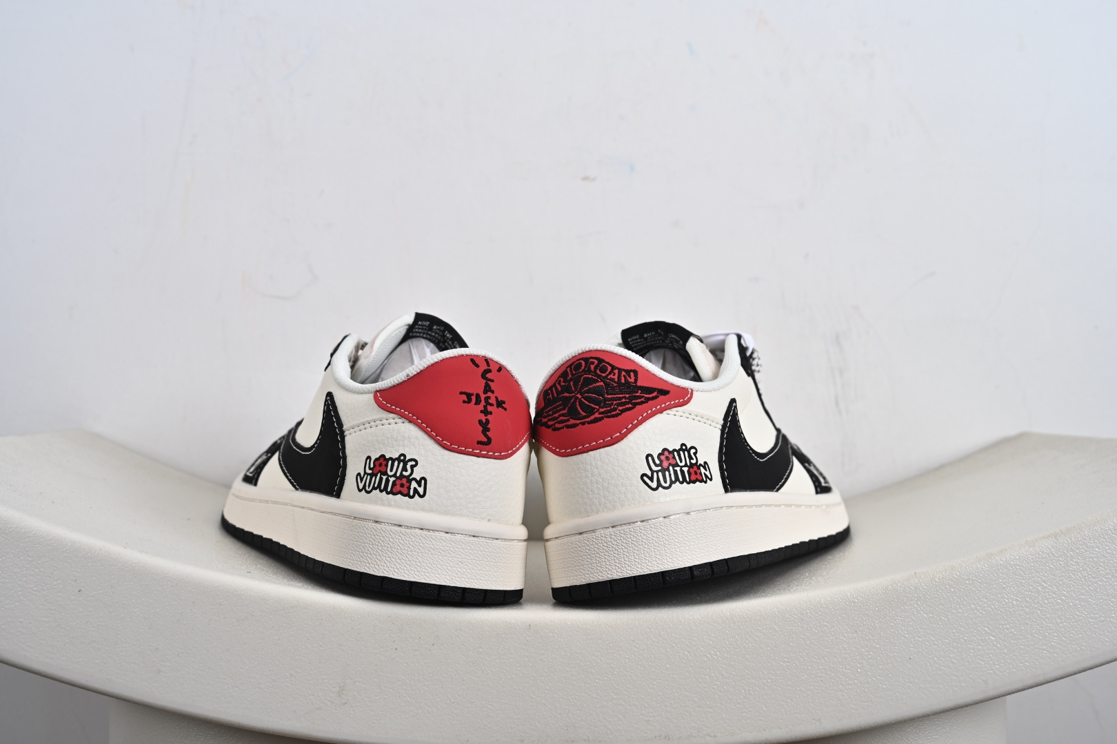 260 定制版 NK Air Jordan 1 x Travis Scott AJ1倒勾 乔一倒钩 ‘DIY’定制 耐克 低帮文化篮球鞋 ZH2598-162