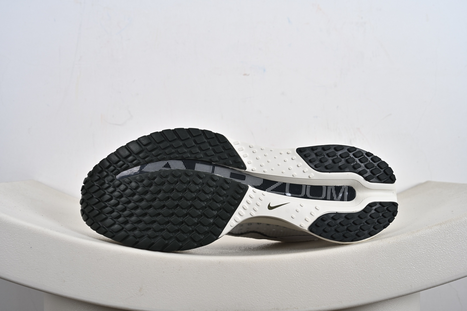 220 Nike Air Zoom Pegasus Premium 耐克 新款气垫缓震休闲跑步鞋 IH2288-001