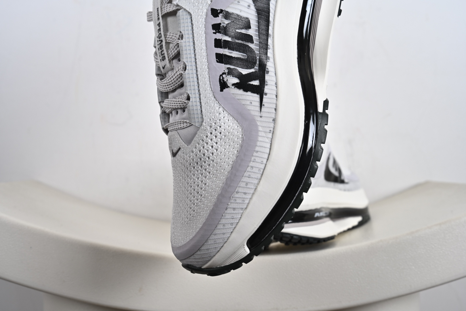 220 Nike Air Zoom Pegasus Premium 耐克 新款气垫缓震休闲跑步鞋 IH2288-001