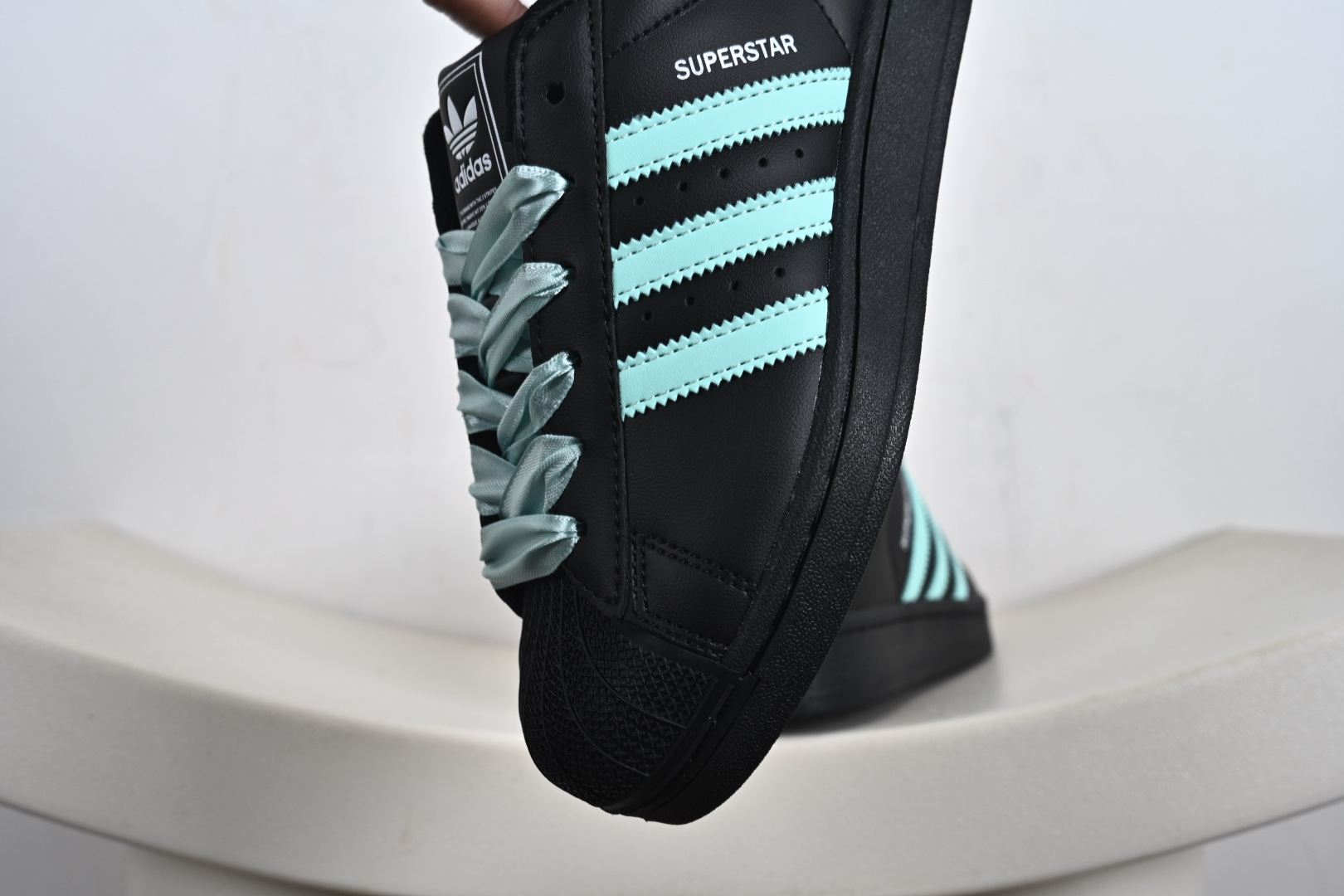 140 Adidas Originals Superstar II JR6985 贝壳头休闲板鞋