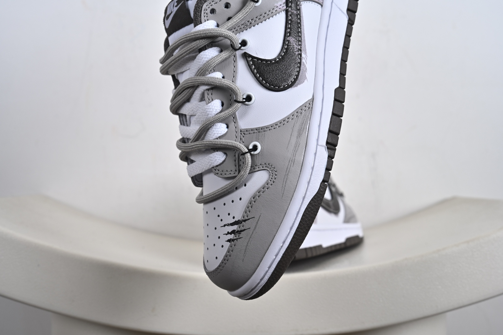 260 YC纯原版 Nike Dunk Low 灰度法则 灰棕 HF5441-111