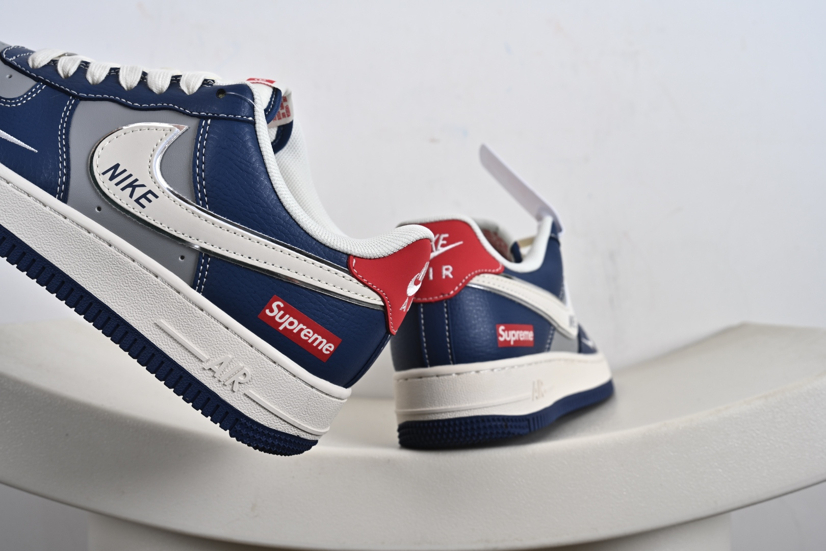 Nike Air Force 1 Low Supreme联名 XD2588-602-莆田鞋,莆田鞋货源,高仿鞋,高仿鞋货源,安福档口,莆田高仿鞋,莆田鞋批发,高仿鞋批发,莆田高仿运动鞋,高仿运动鞋,莆田运动鞋 Nike Air Force 1 Low Supreme联名 XD2588-602