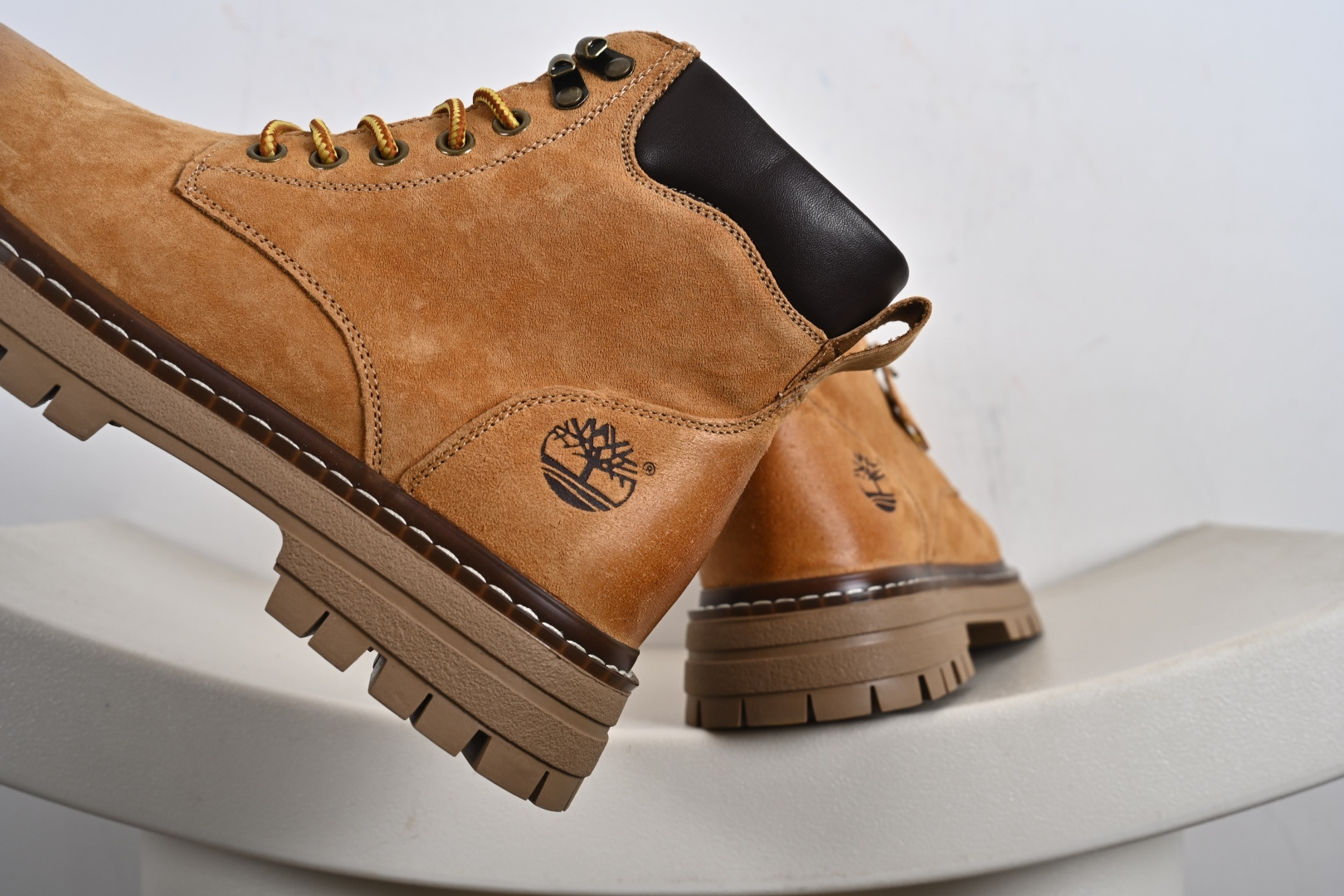 260 Timberland 添柏岚/天伯伦 经典户外休闲大黄靴系列 TB10078