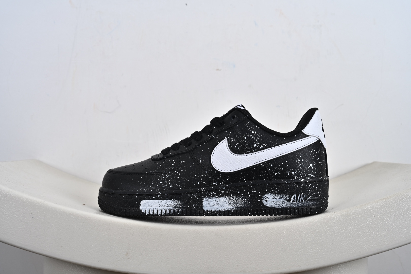 240 Nike Air Force 1 Low 黑白泼墨 CV0492-001