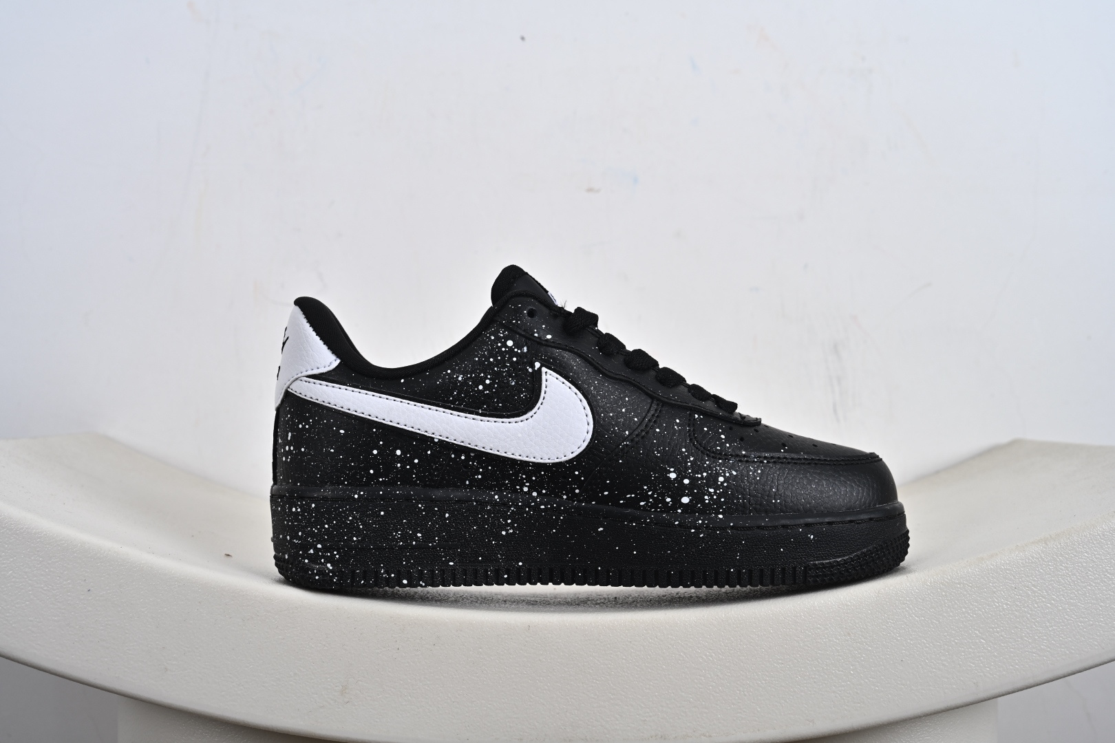 240 Nike Air Force 1 Low 黑白泼墨 CV0492-001