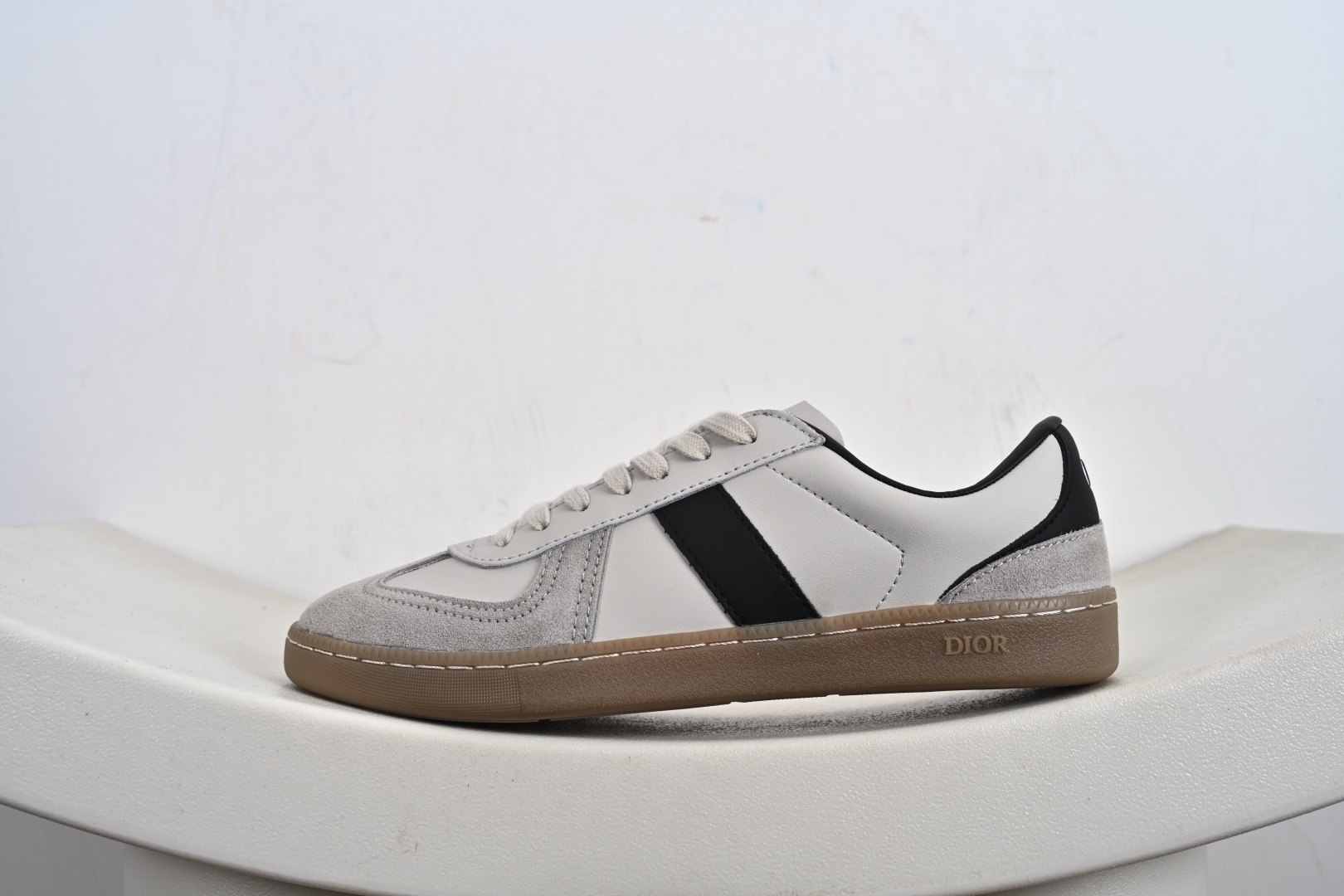 180 Dior 迪奥 25春夏新款男款休闲阿甘德训运动鞋 3SN328ZRH_H069