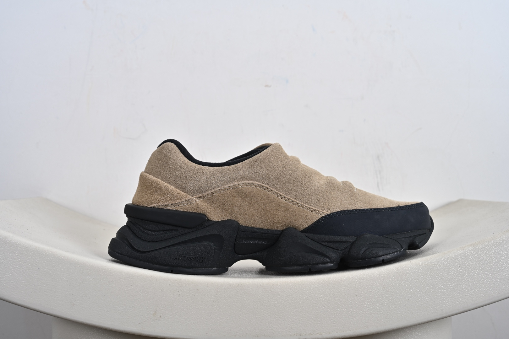 New Balance 8040 融合设计款 减震防滑耐磨透气休闲跑运动鞋 U8040 New Balance 8040 融合设计款 减震防滑耐磨透气休闲跑运动鞋 U8040