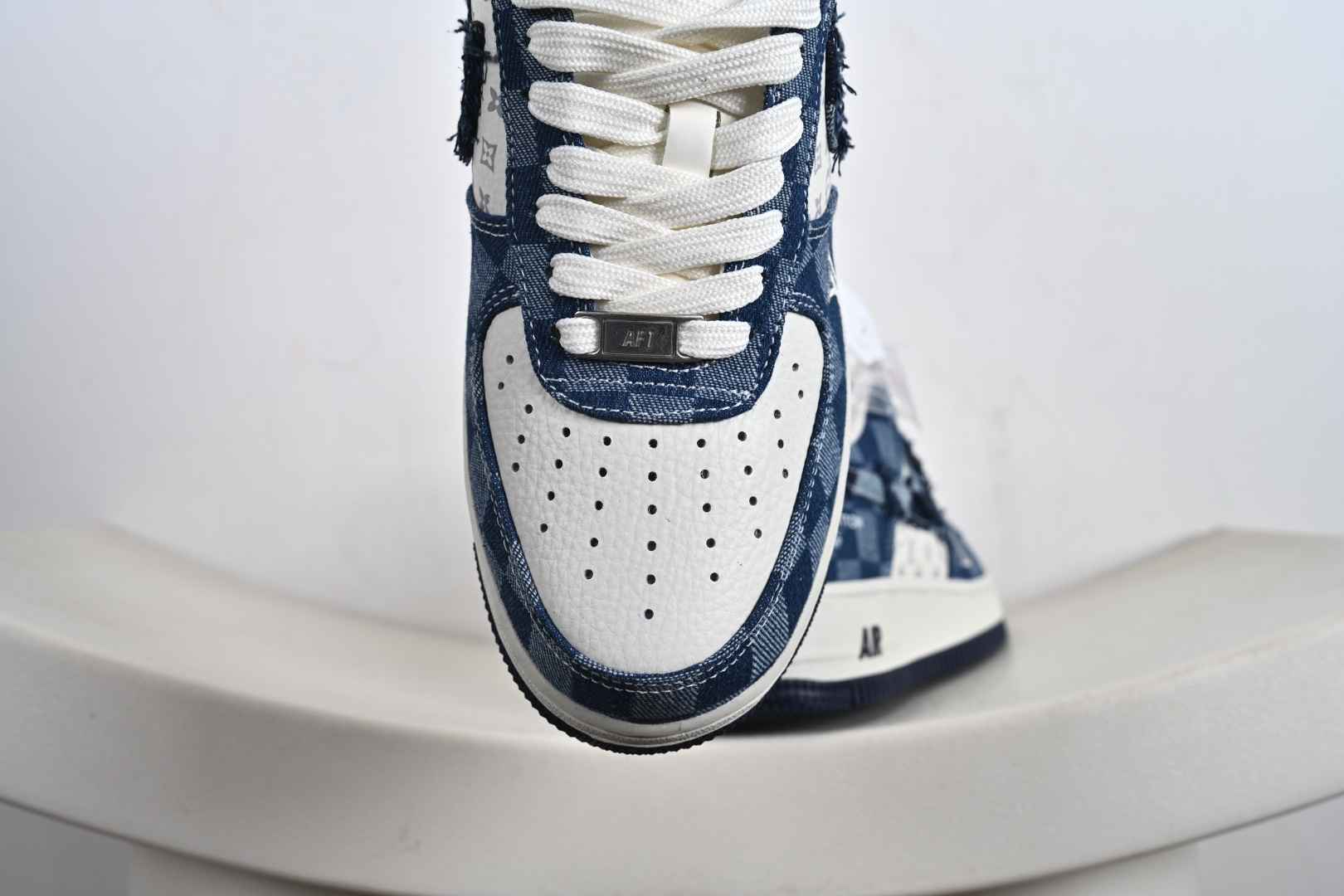 240 Nike Air Force 1‘07 Low 联名 白海军蓝 空军一号低帮休闲板鞋 YF9511-816