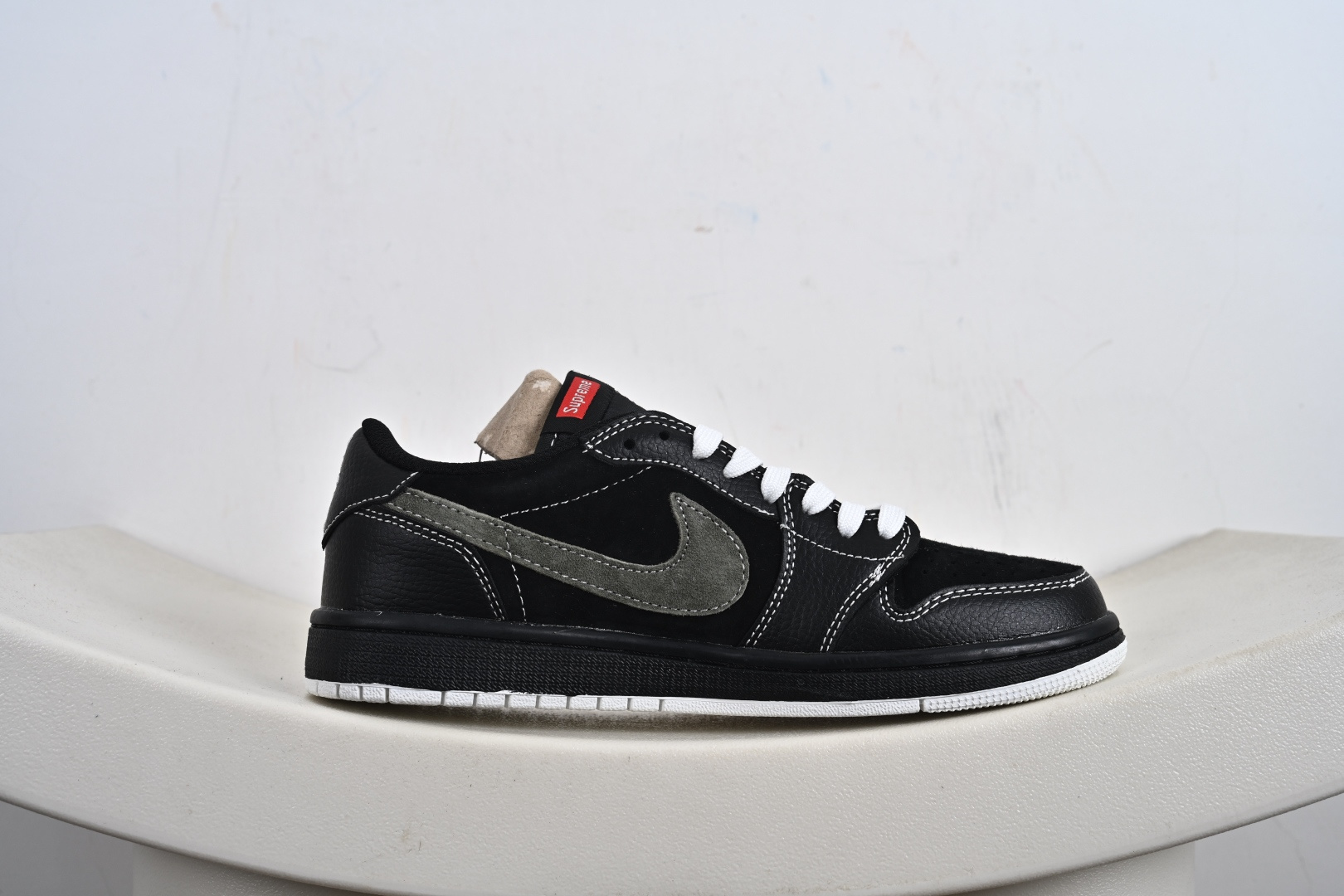 260 乔丹Fragment x Travis Scott xDior Air Jordan 1 Low 三方联名倒钩 DZ5899-025