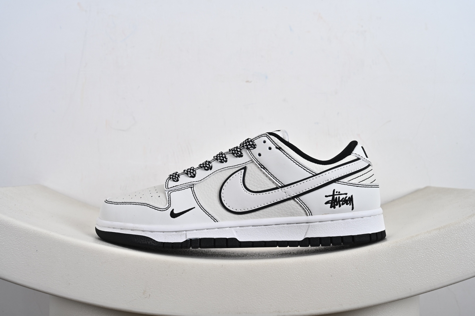 260 定制版 Stussy x Nike Dunk SB Low 斯图西 x 耐克 SB 低帮 米白黑 CS1688-135