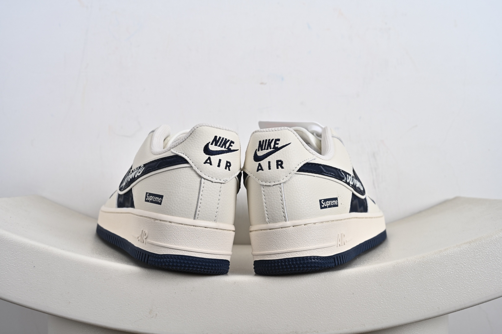 240 Nike Air Force 1 Low Supreme联名 XY2025-001