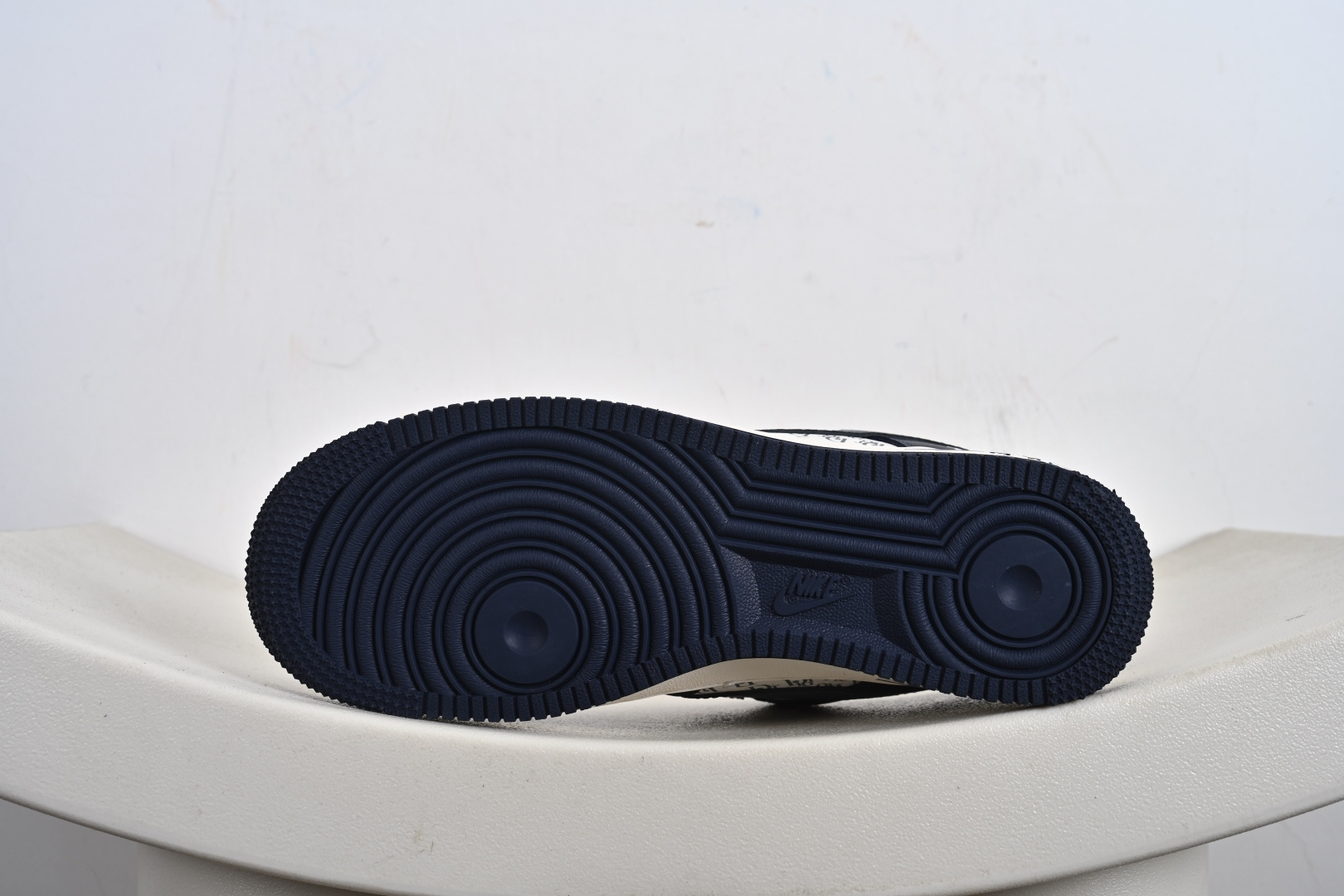 240 高端定制Nike Air Force 1 '07 Low “迪奥联名------ 米白蓝灰钩” 高端定制 低帮休闲板鞋 XD2588-603